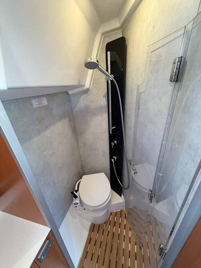 Bavaria C38, picture 19