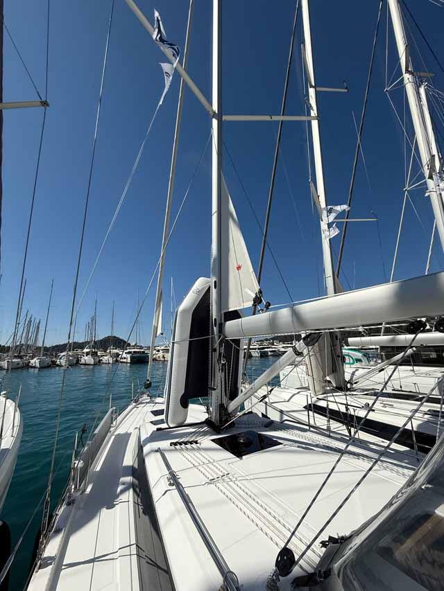 Bavaria C38, picture 4