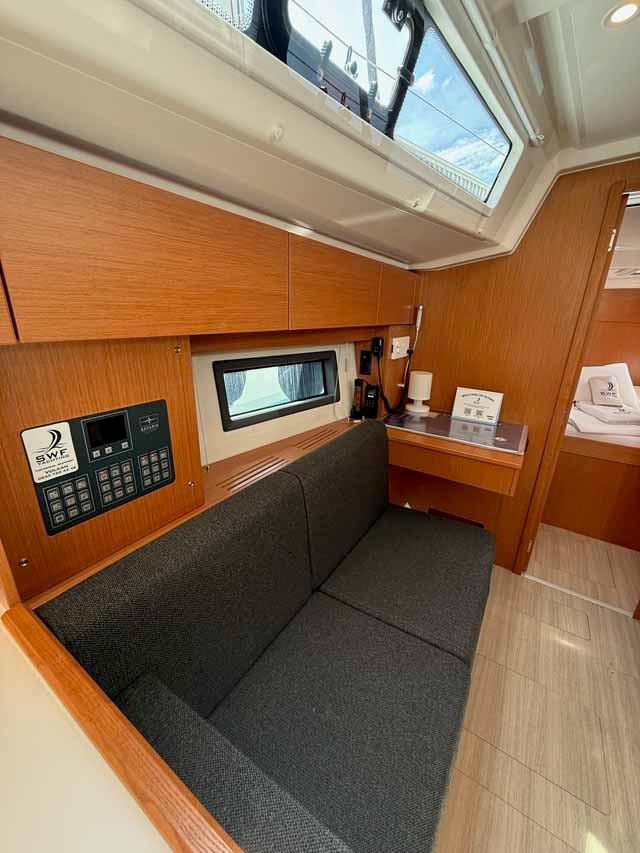 Bavaria C38, picture 12