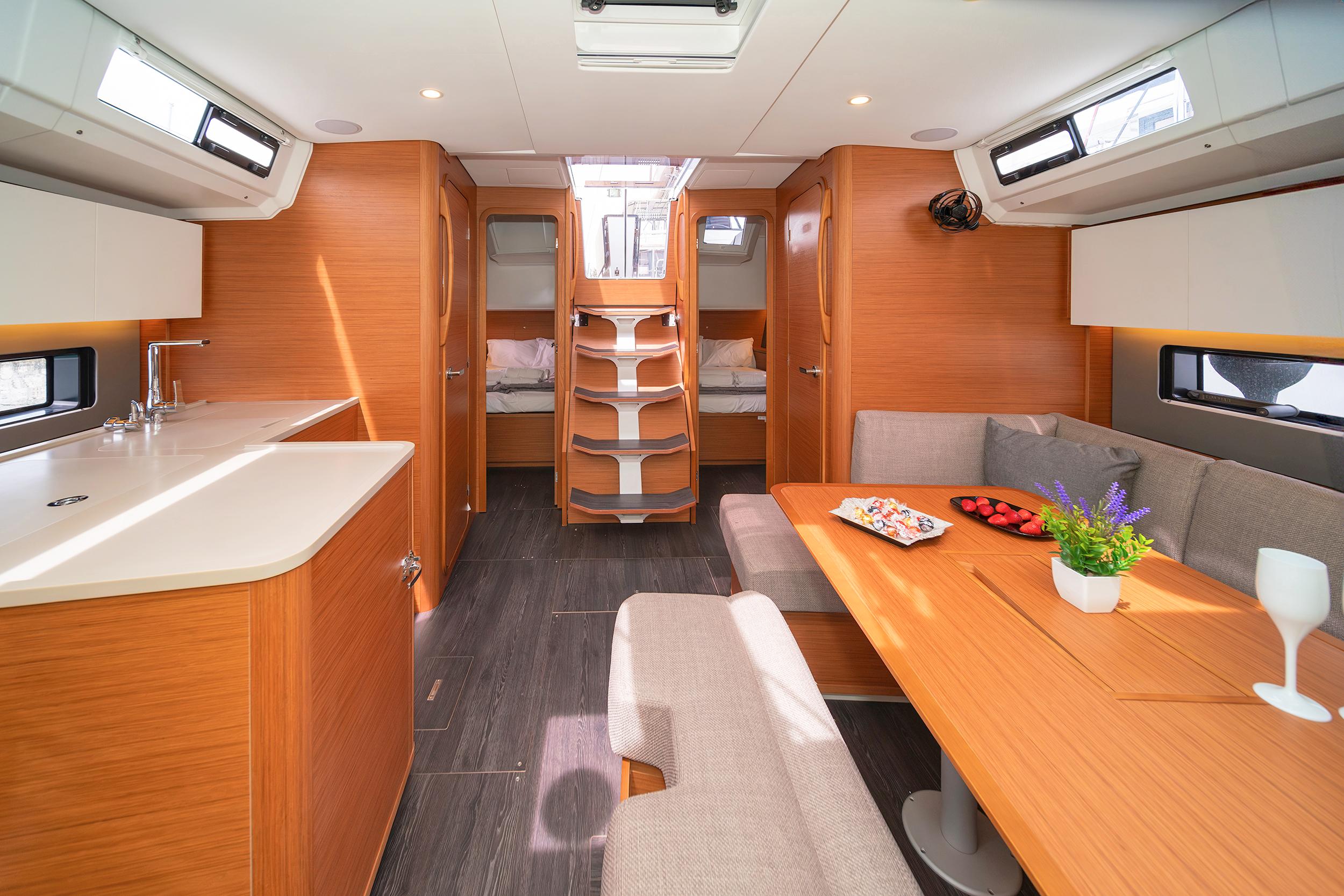 Dufour 41 - 3 cab., picture 9