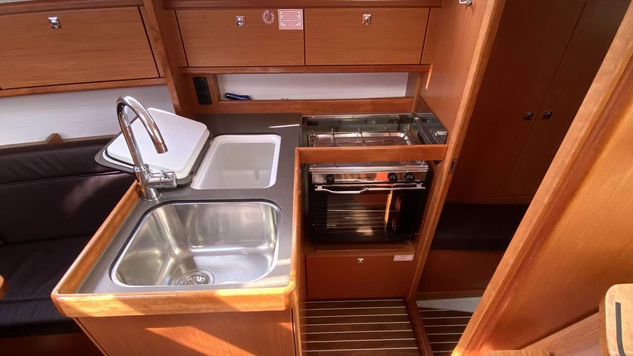 Bavaria Cruiser 34, picture 7