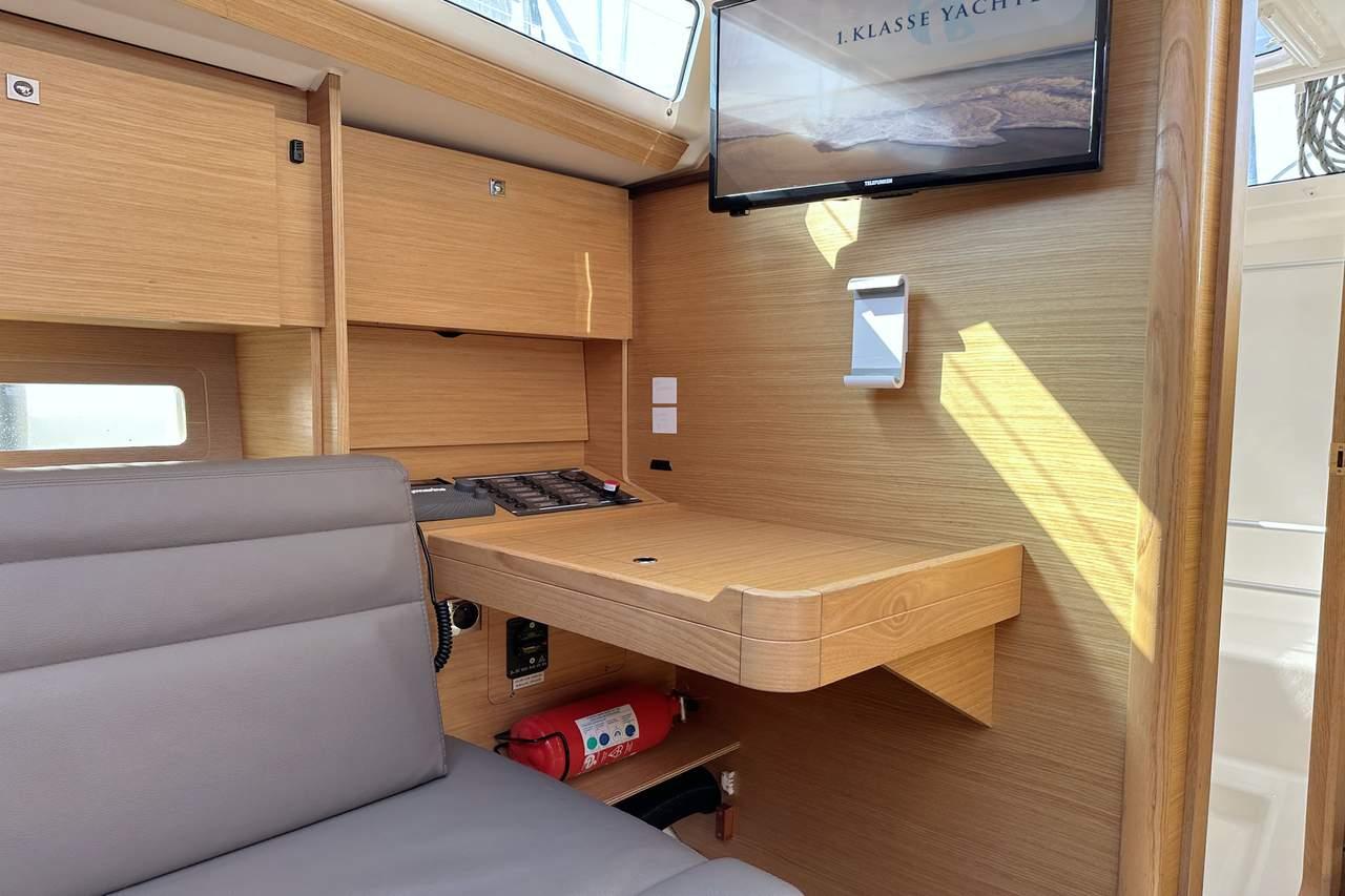 Dufour 310 GL, picture 17