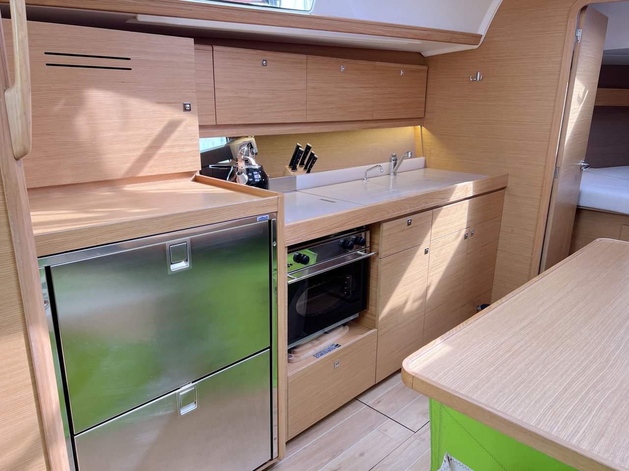 Dufour 382 GL, picture 17
