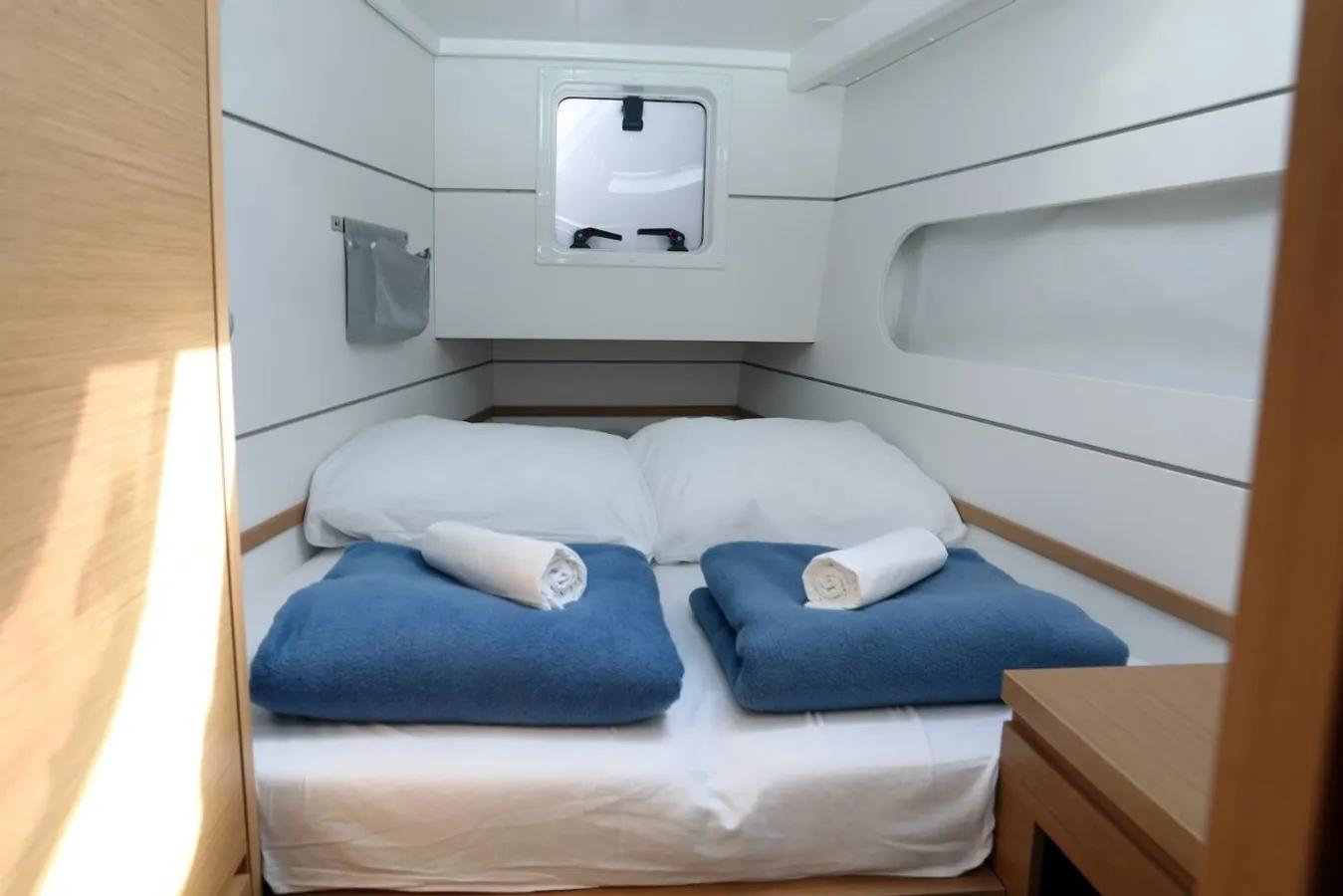 Excess 12 - 4 + 2 cab., picture 3