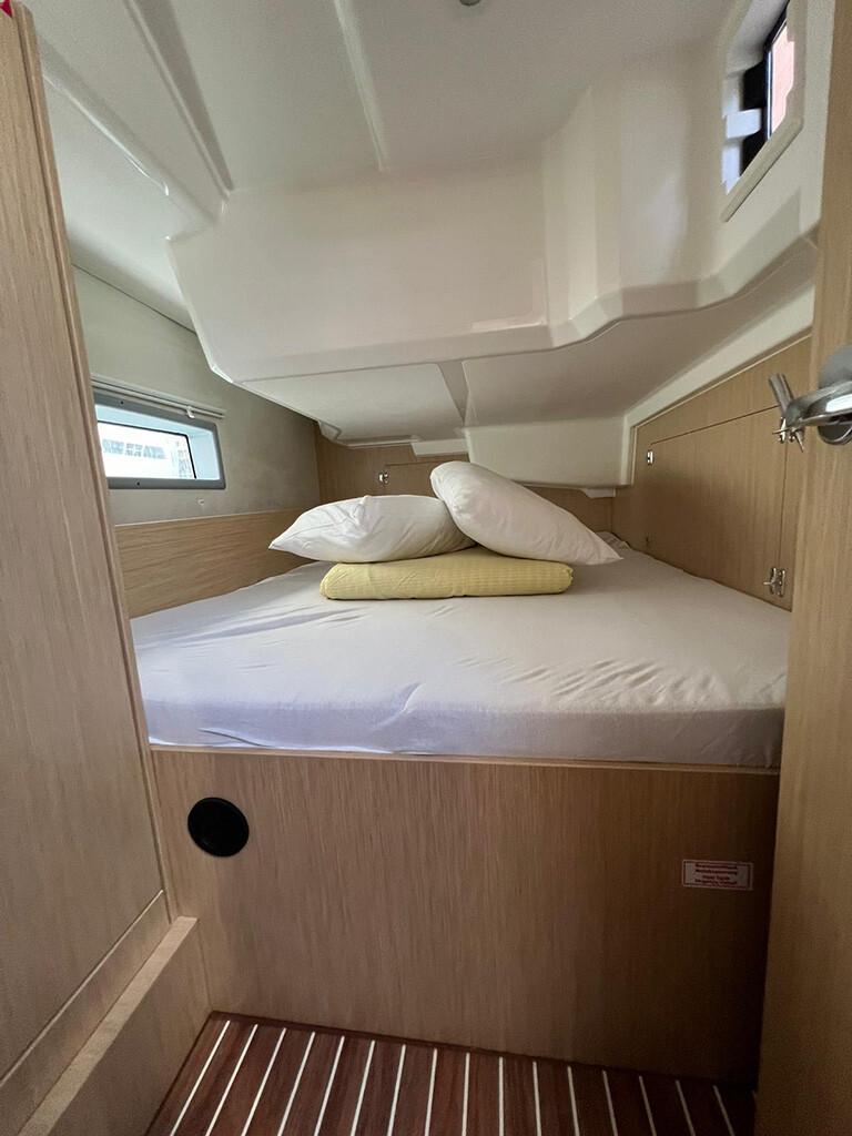 Bavaria C38, picture 10