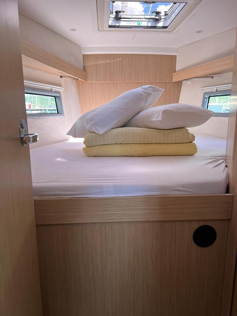 Bavaria C38, picture 9