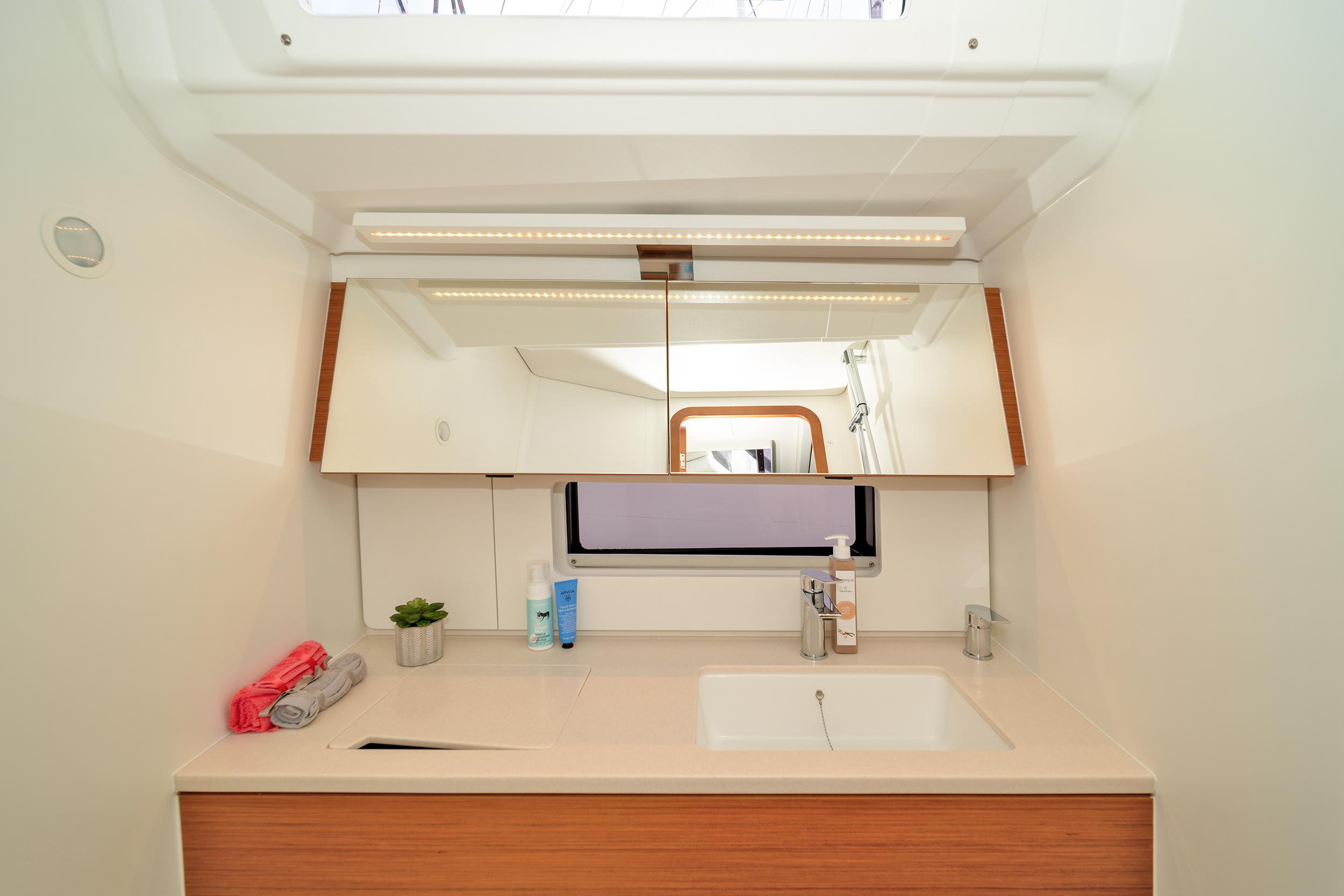 Dufour 44 - 4 cab, picture 20