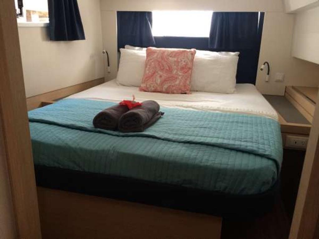 Fountaine Pajot Saona 47 - 5 cab., picture 4