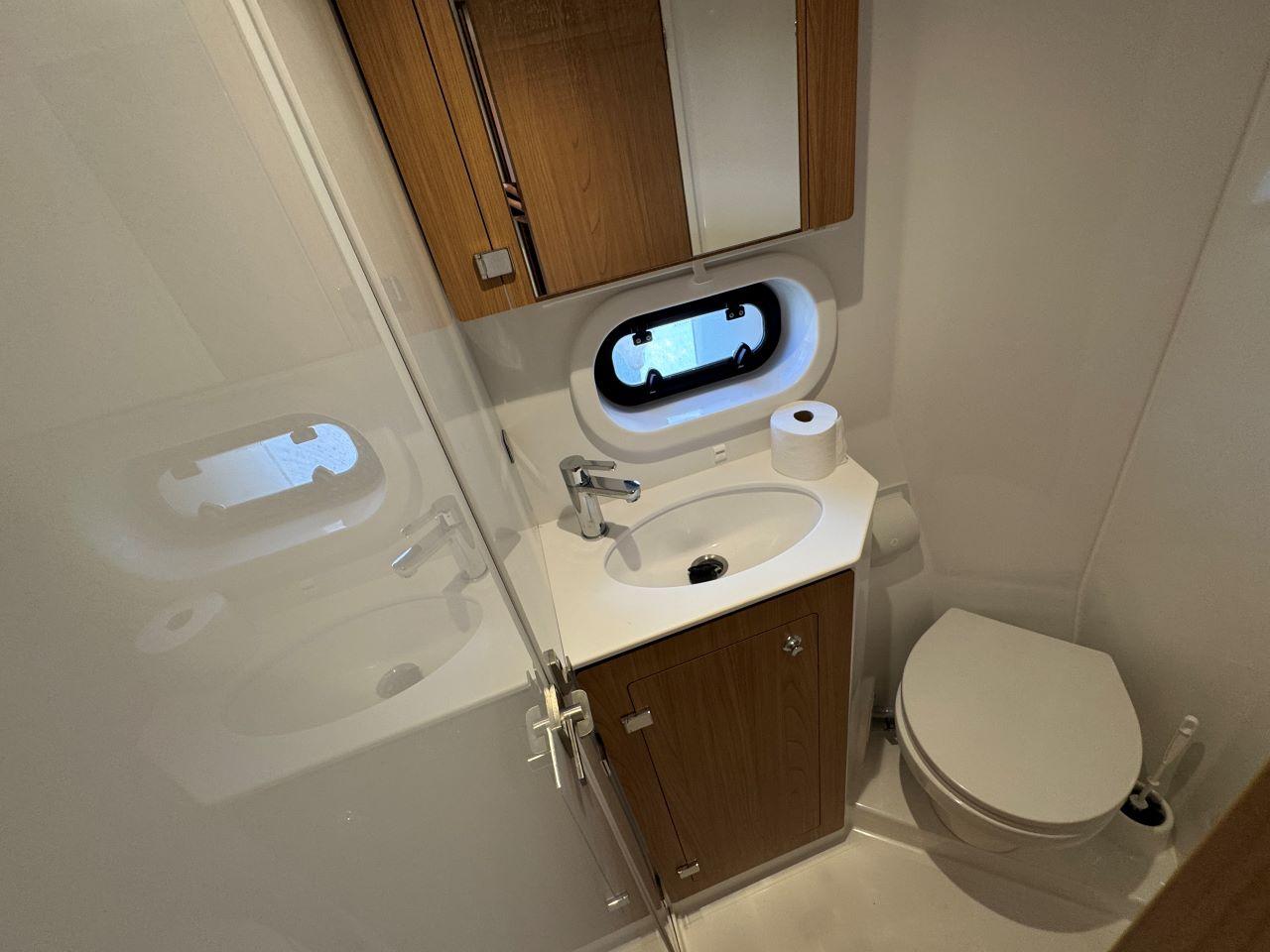 Bali 4.2 - 4 + 1 cab., picture 13