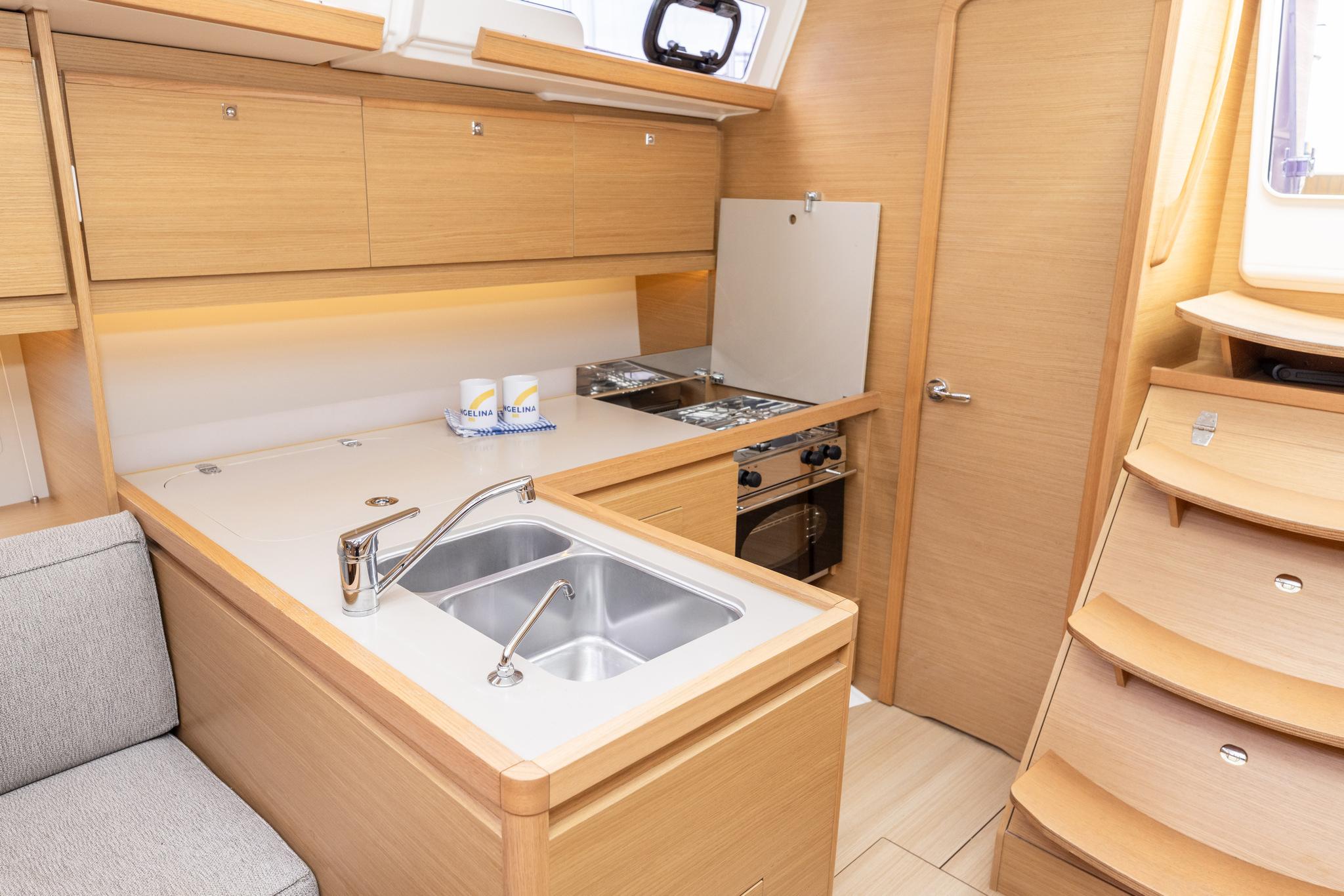 Dufour 390, picture 21