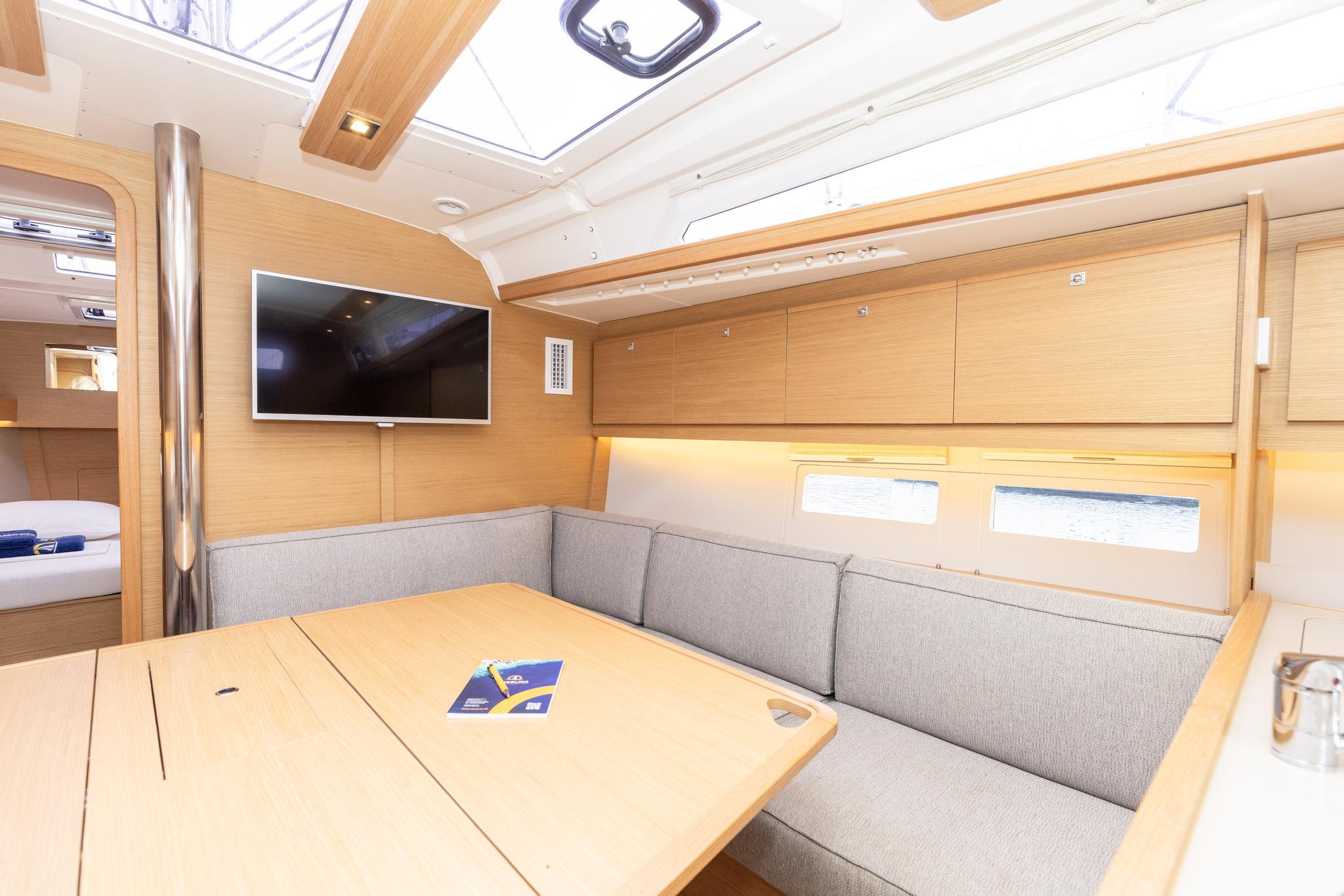 Dufour 390, picture 18