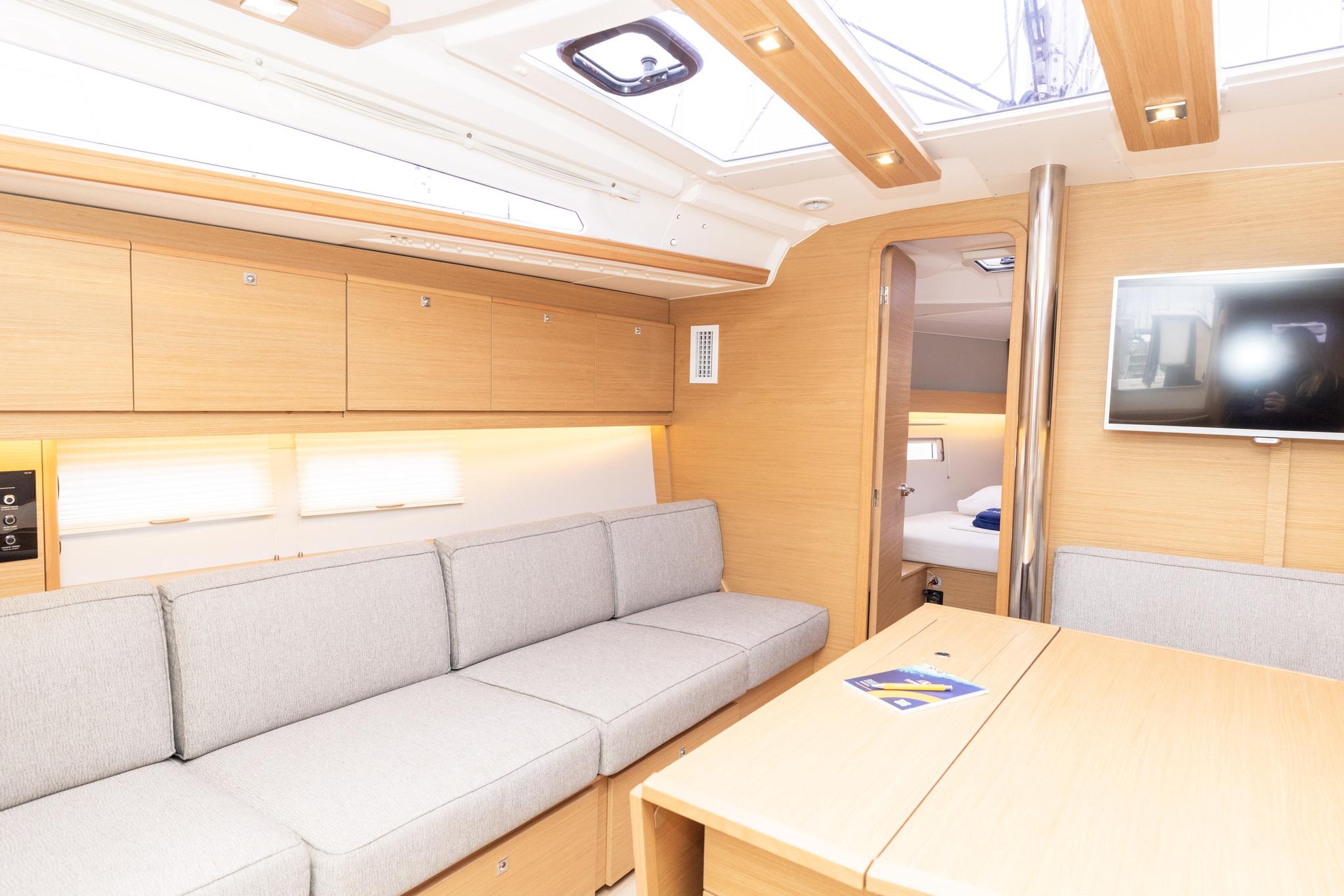 Dufour 390, picture 19