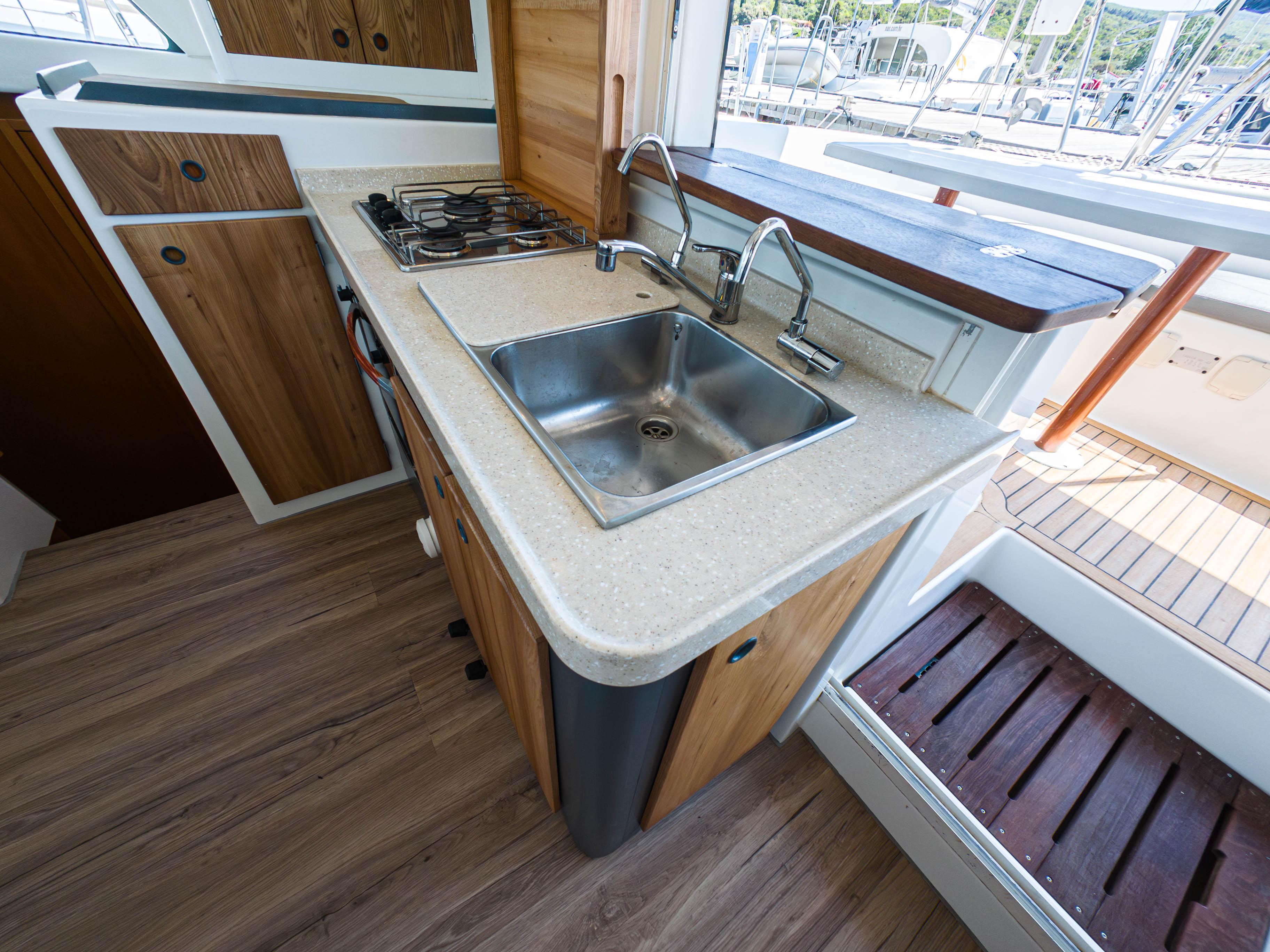 Lagoon 380 S2 - 4 + 2 cab., picture 19