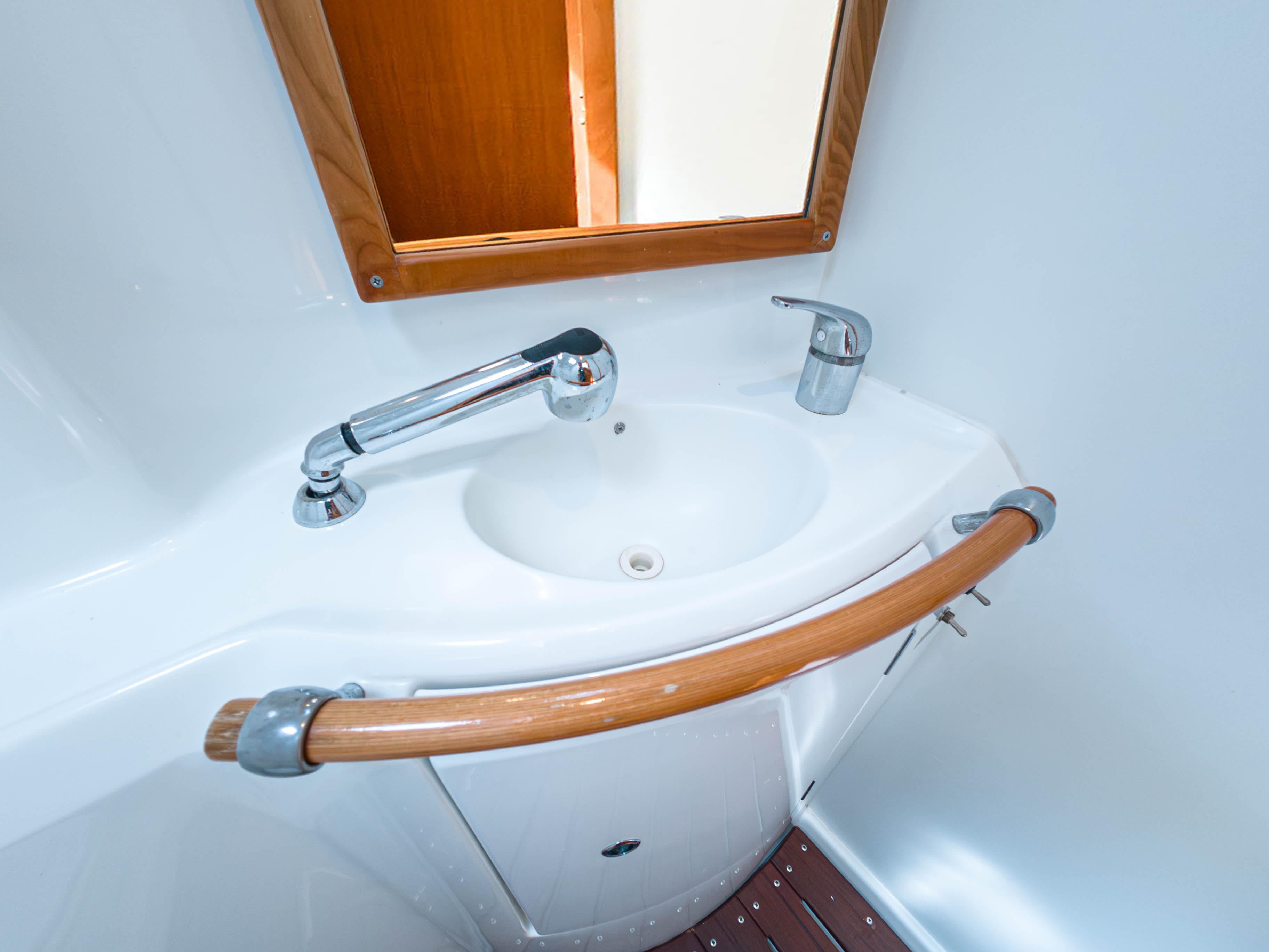 Lagoon 380 S2 - 4 + 2 cab., picture 18