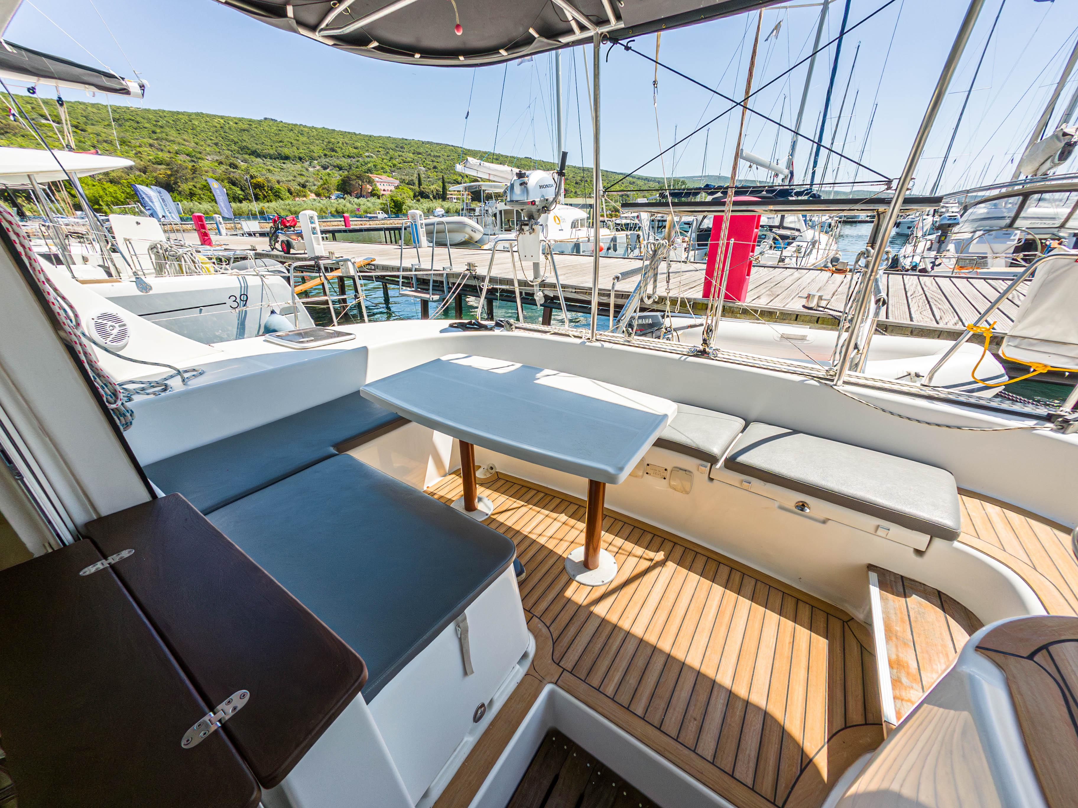 Lagoon 380 S2 - 4 + 2 cab., picture 22