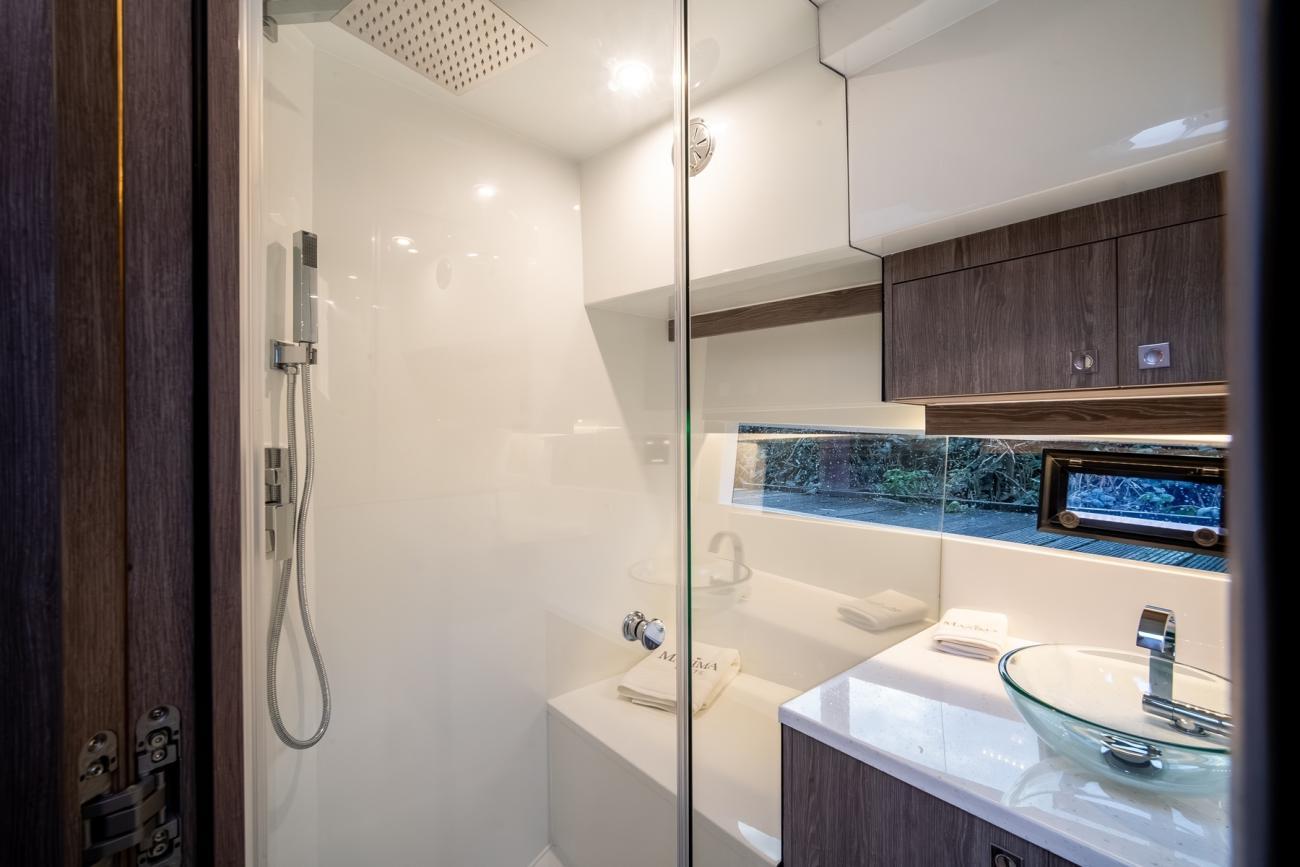 Maxima 37, picture 6