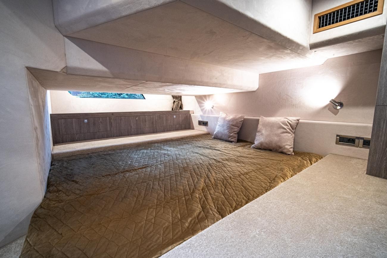 Maxima 37, picture 5