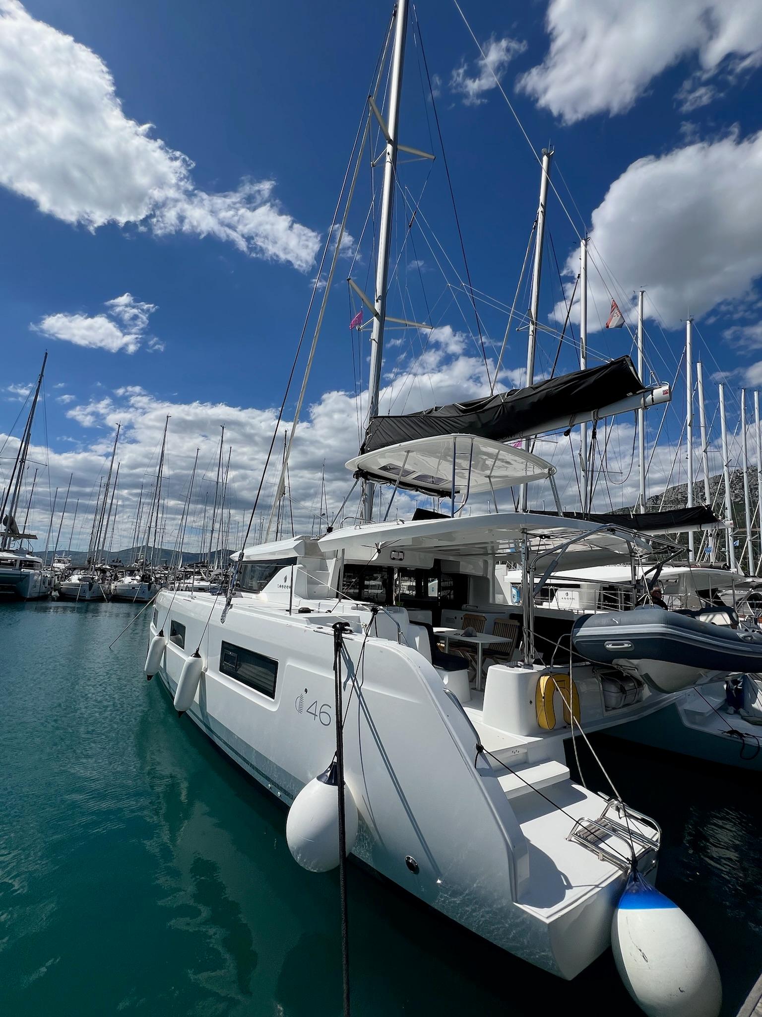 Lagoon 46 - 4 + 2 cab., picture 4