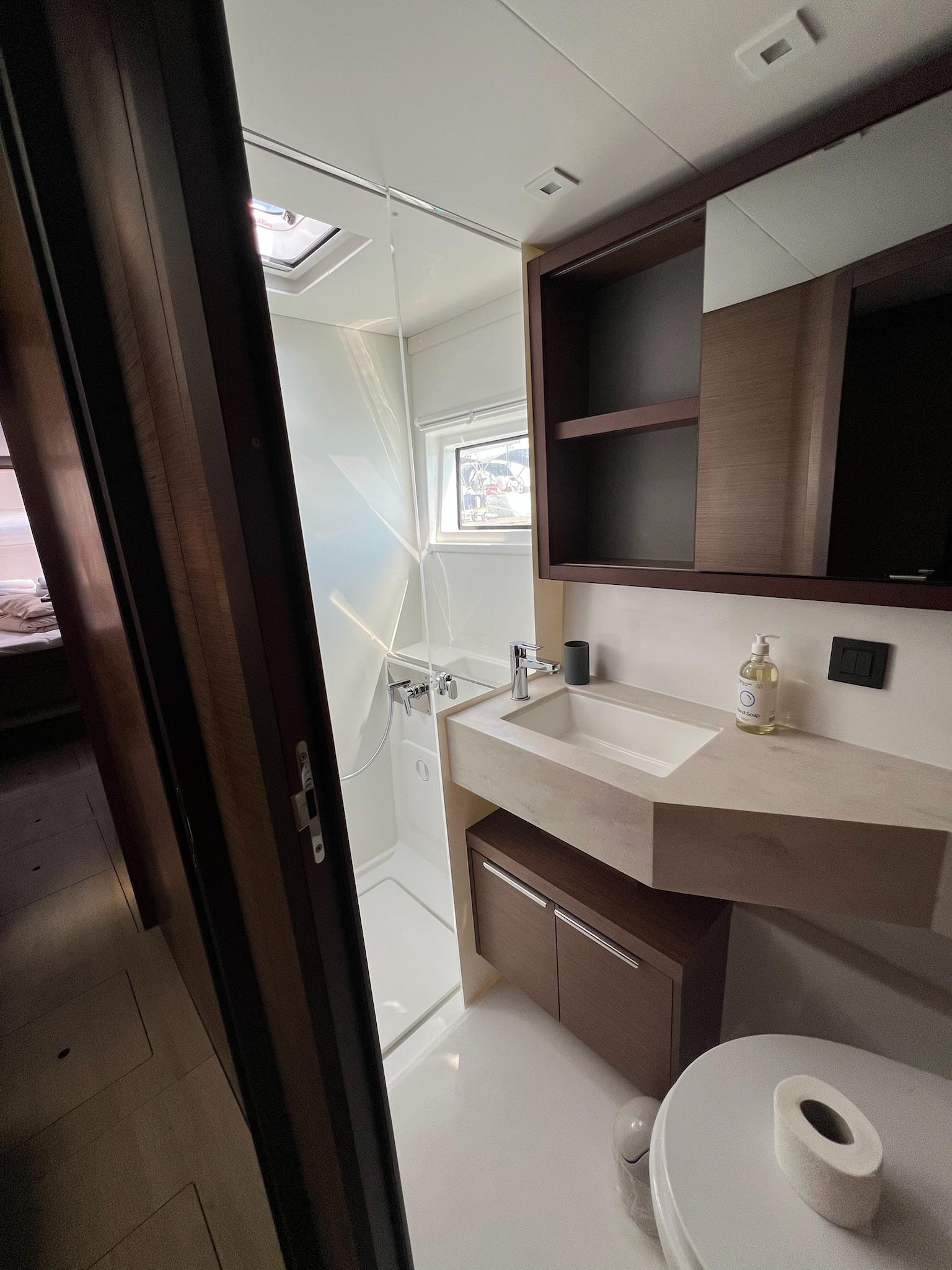 Lagoon 46 - 4 + 2 cab., picture 27