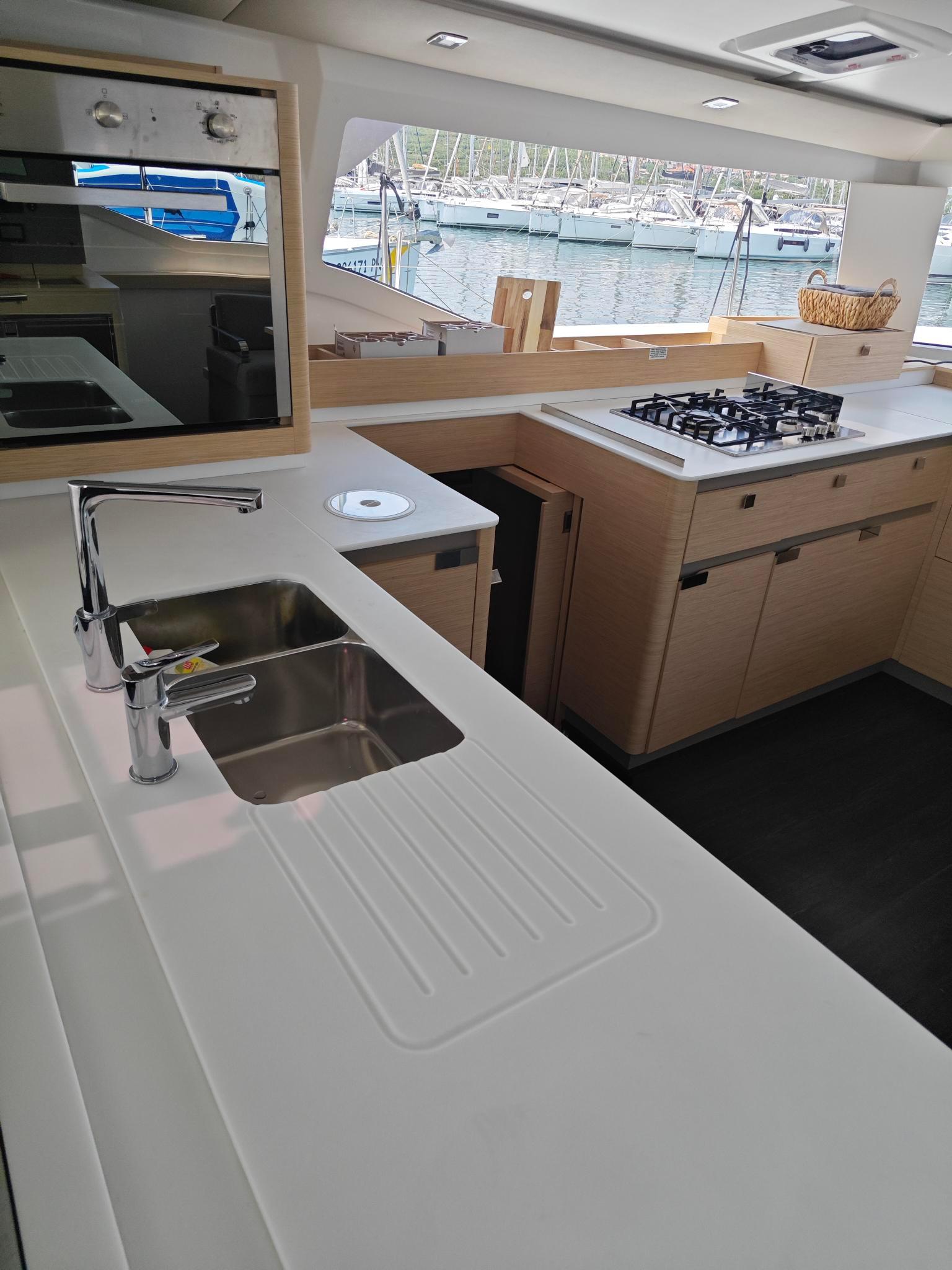 Fountaine Pajot Elba 45 - 3 cab., picture 25