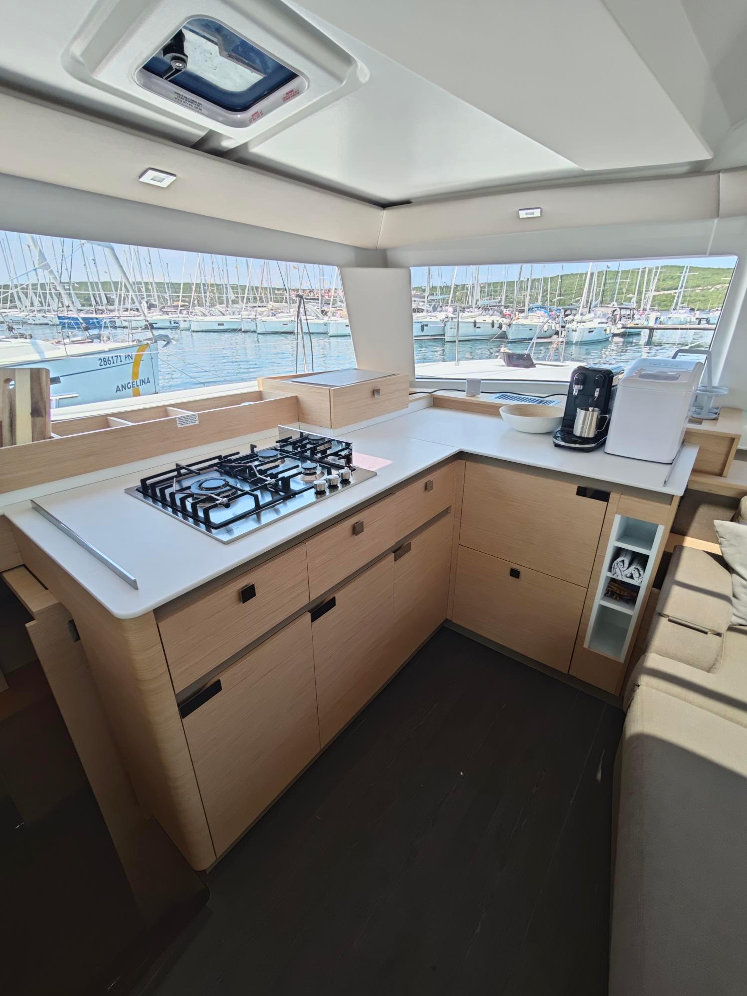 Fountaine Pajot Elba 45 - 3 cab., picture 26