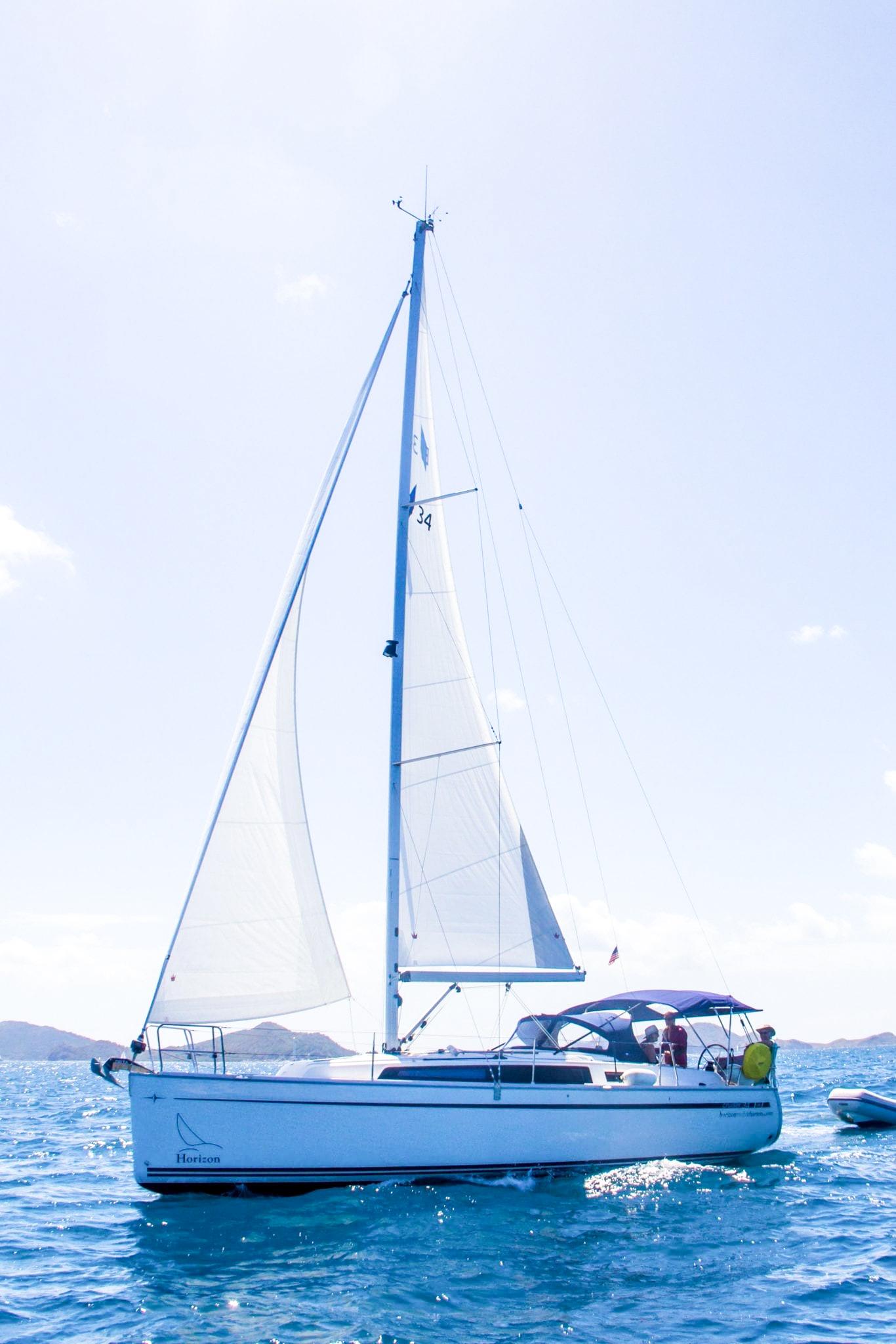 Bavaria 34, picture 3