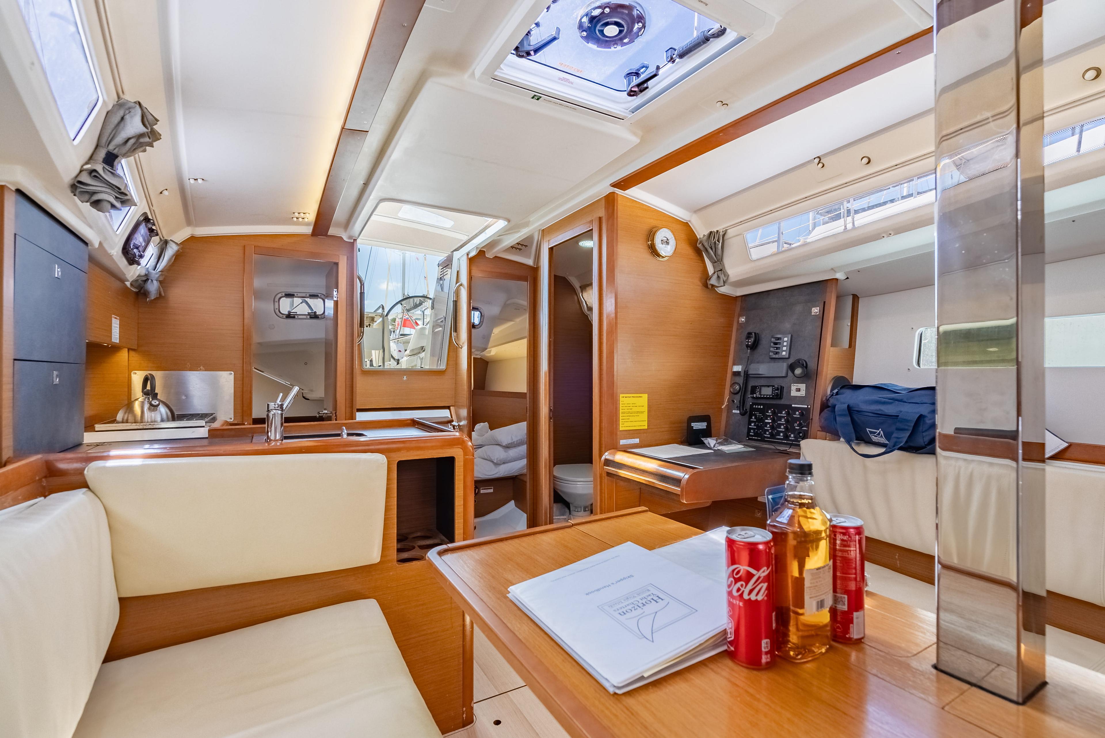 Sun Odyssey 349 - 3 cab., picture 16