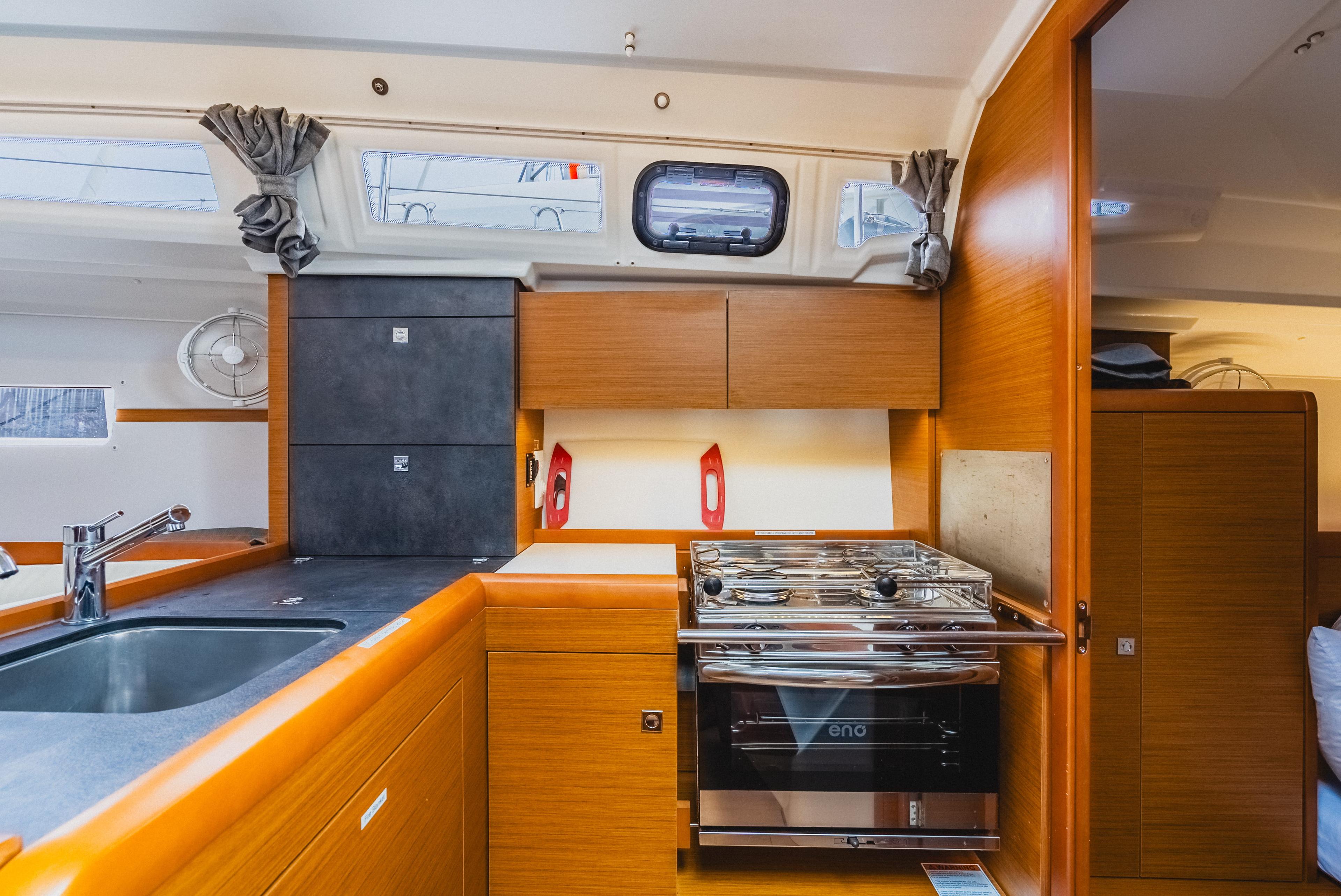 Sun Odyssey 349 - 3 cab., picture 25