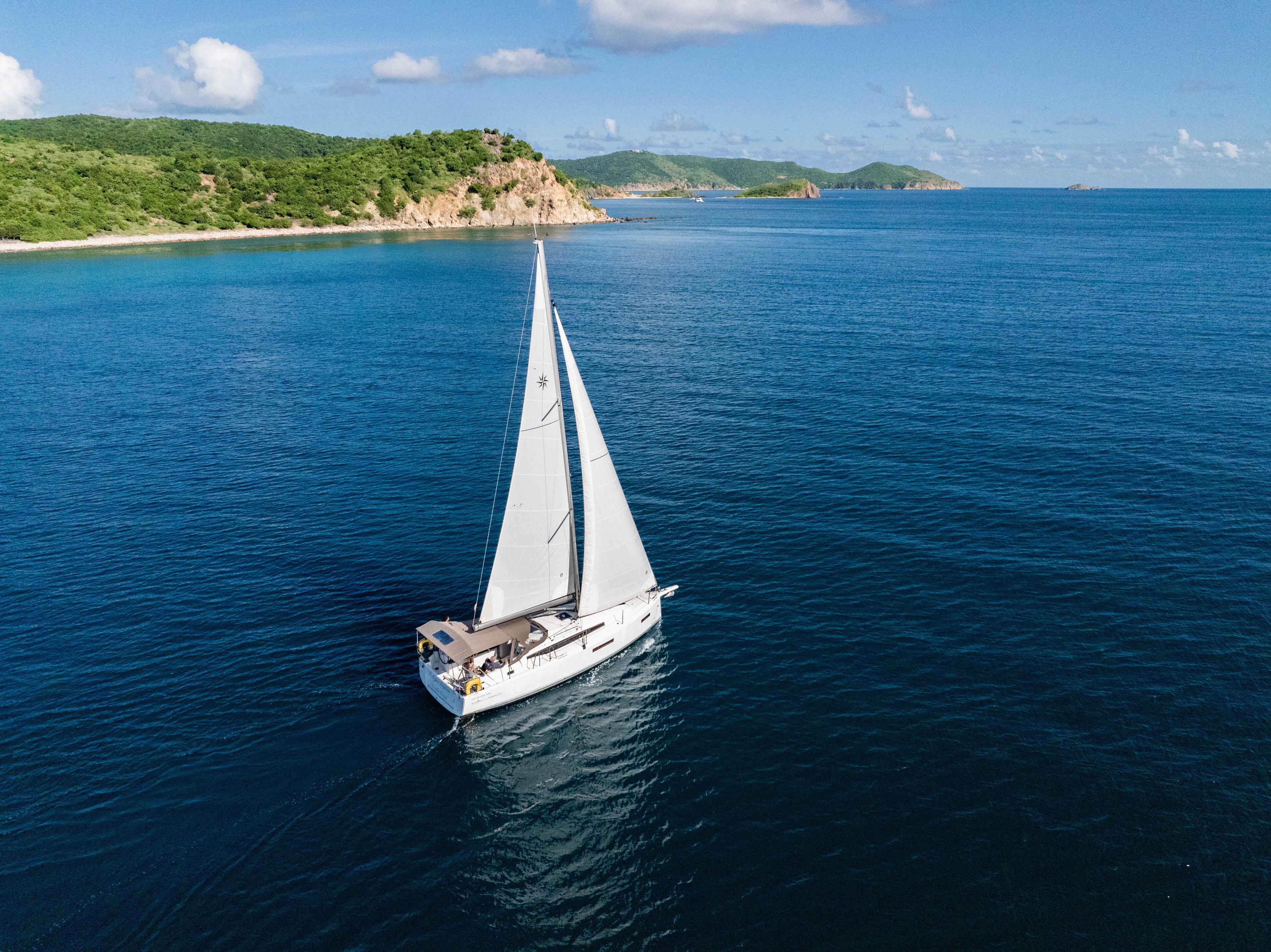 Sun Odyssey 380 - 2 cab., picture 4