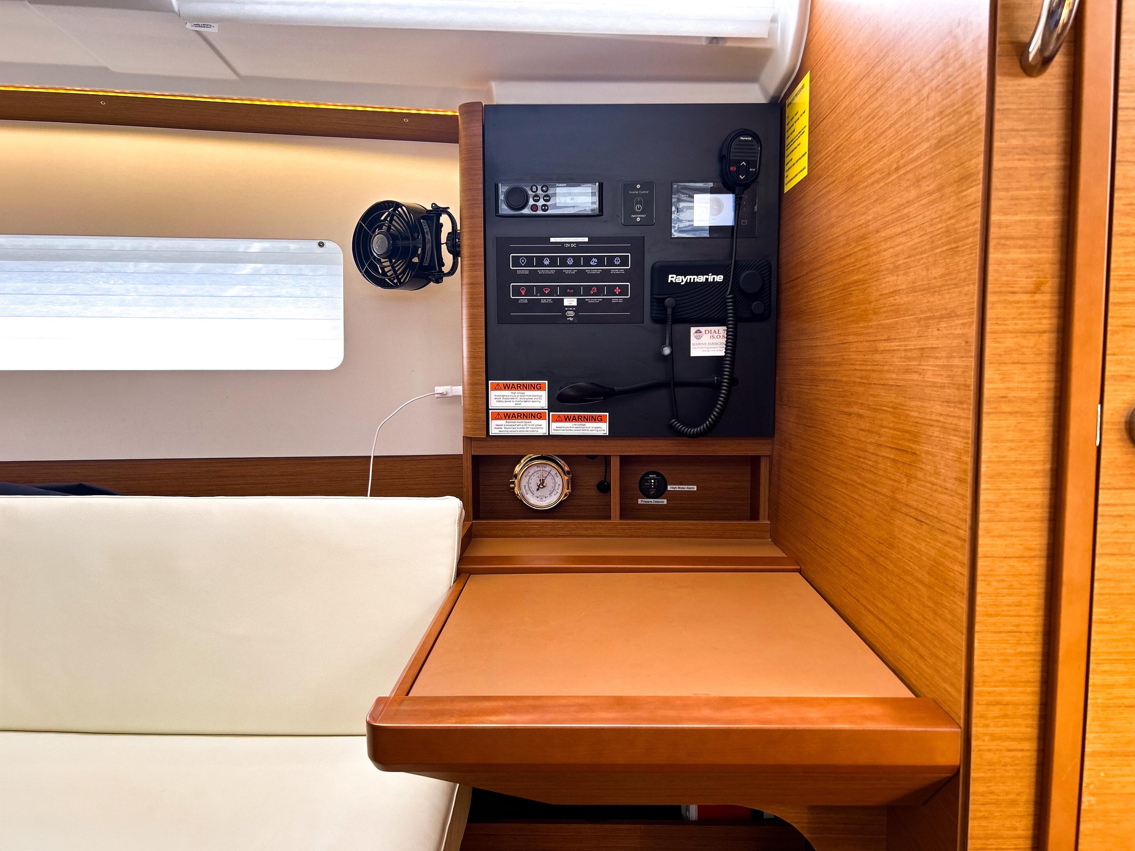 Sun Odyssey 380 - 2 cab., picture 19
