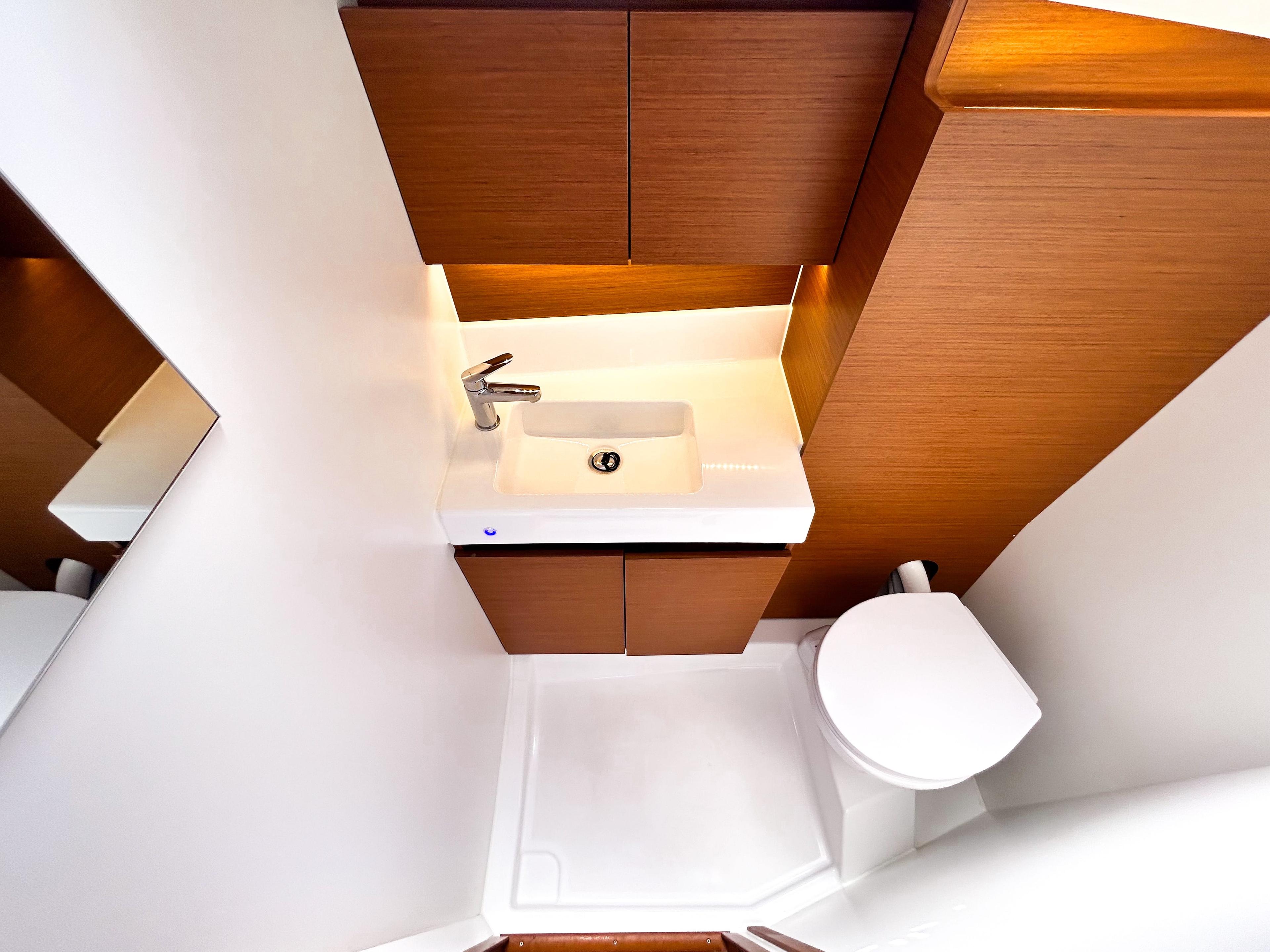 Sun Odyssey 380 - 2 cab., picture 22