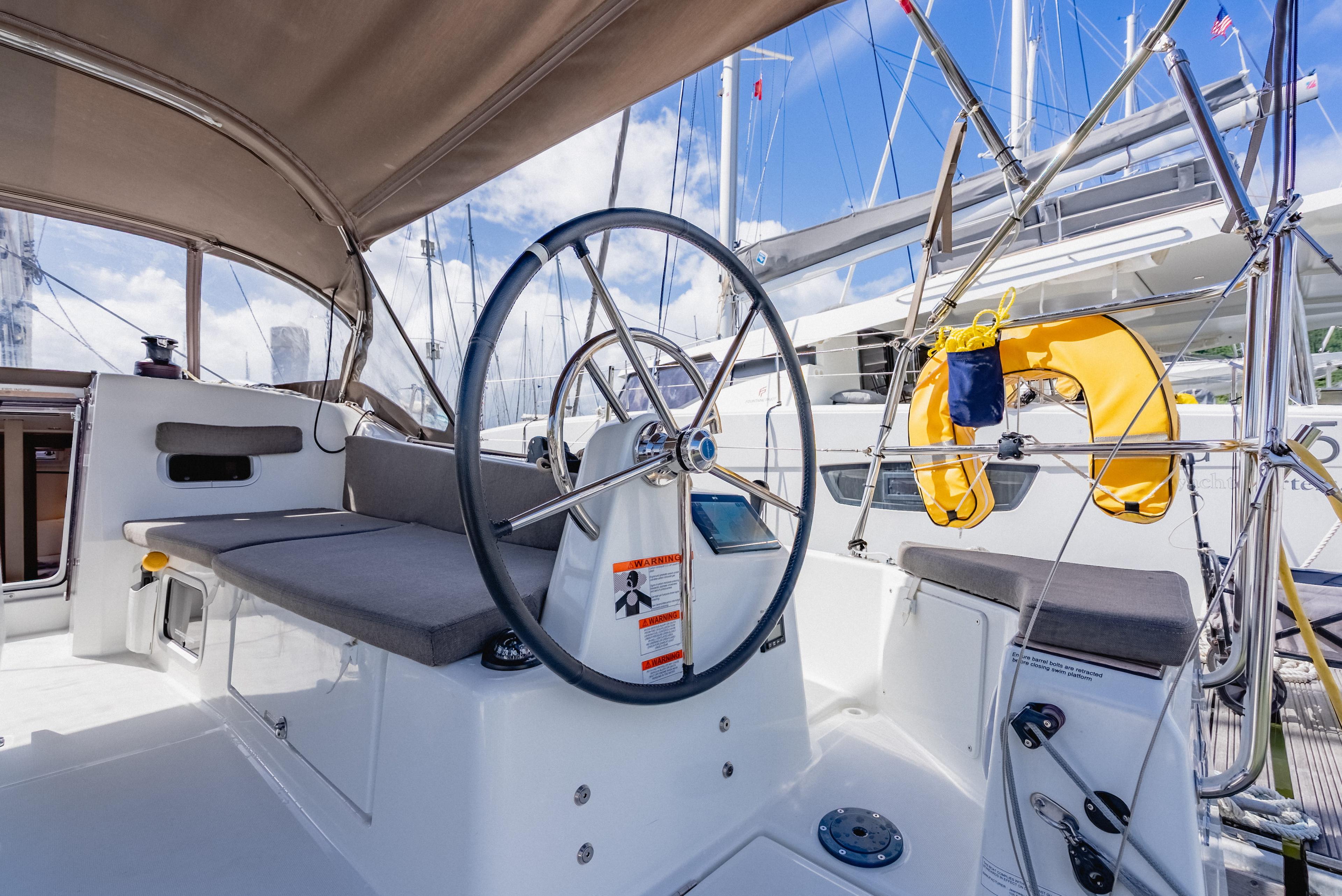 Sun Odyssey 380 - 3 cab., picture 12