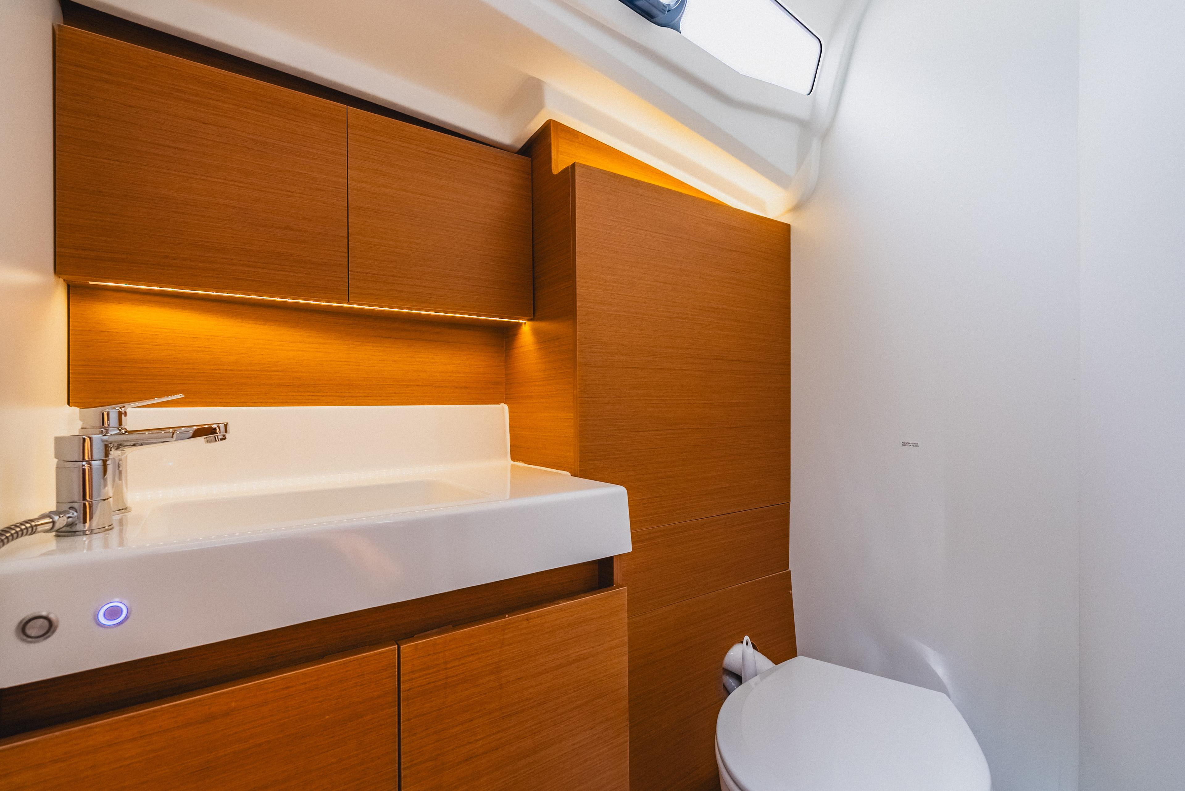 Sun Odyssey 380 - 3 cab., picture 27