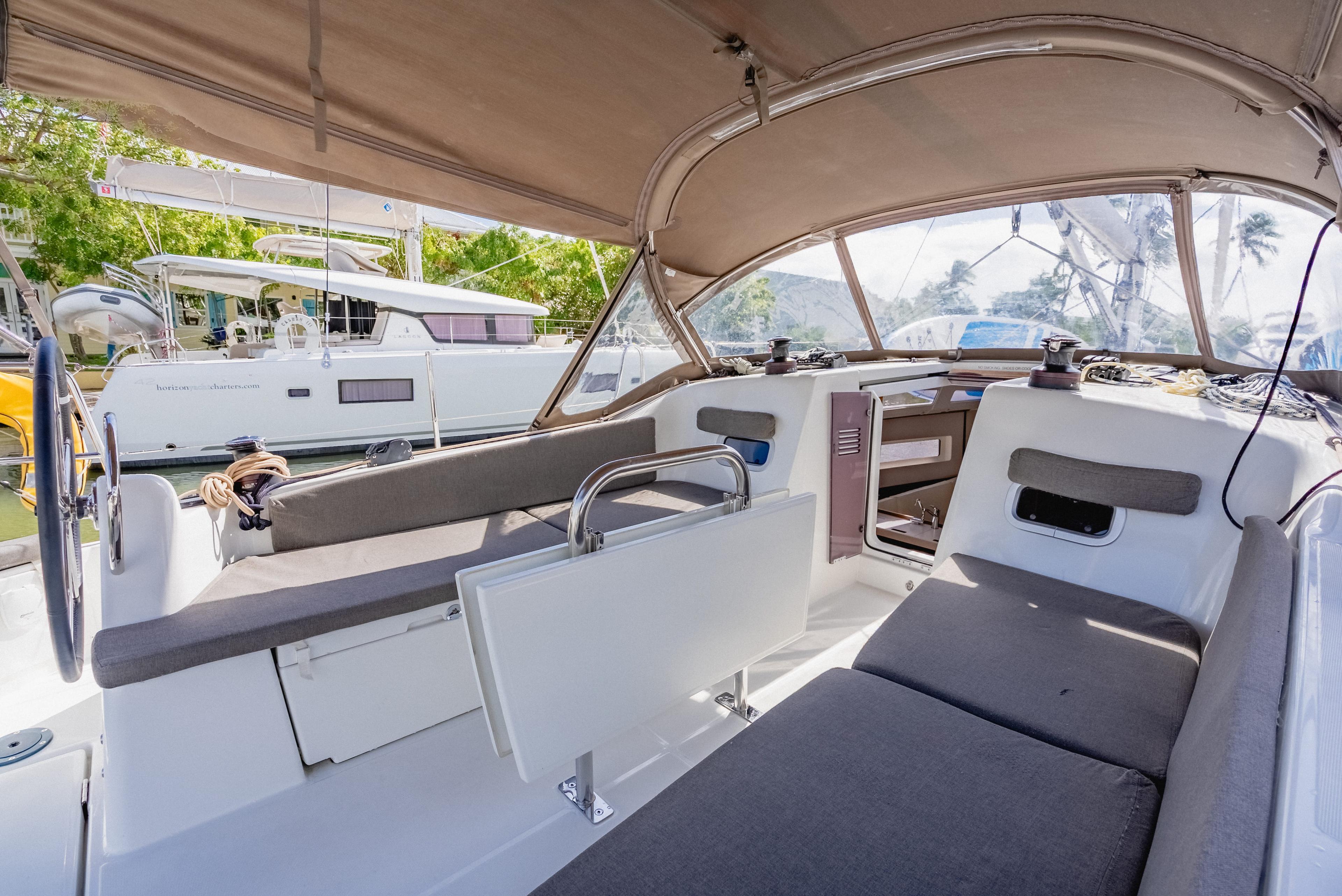 Sun Odyssey 380 - 3 cab., picture 15