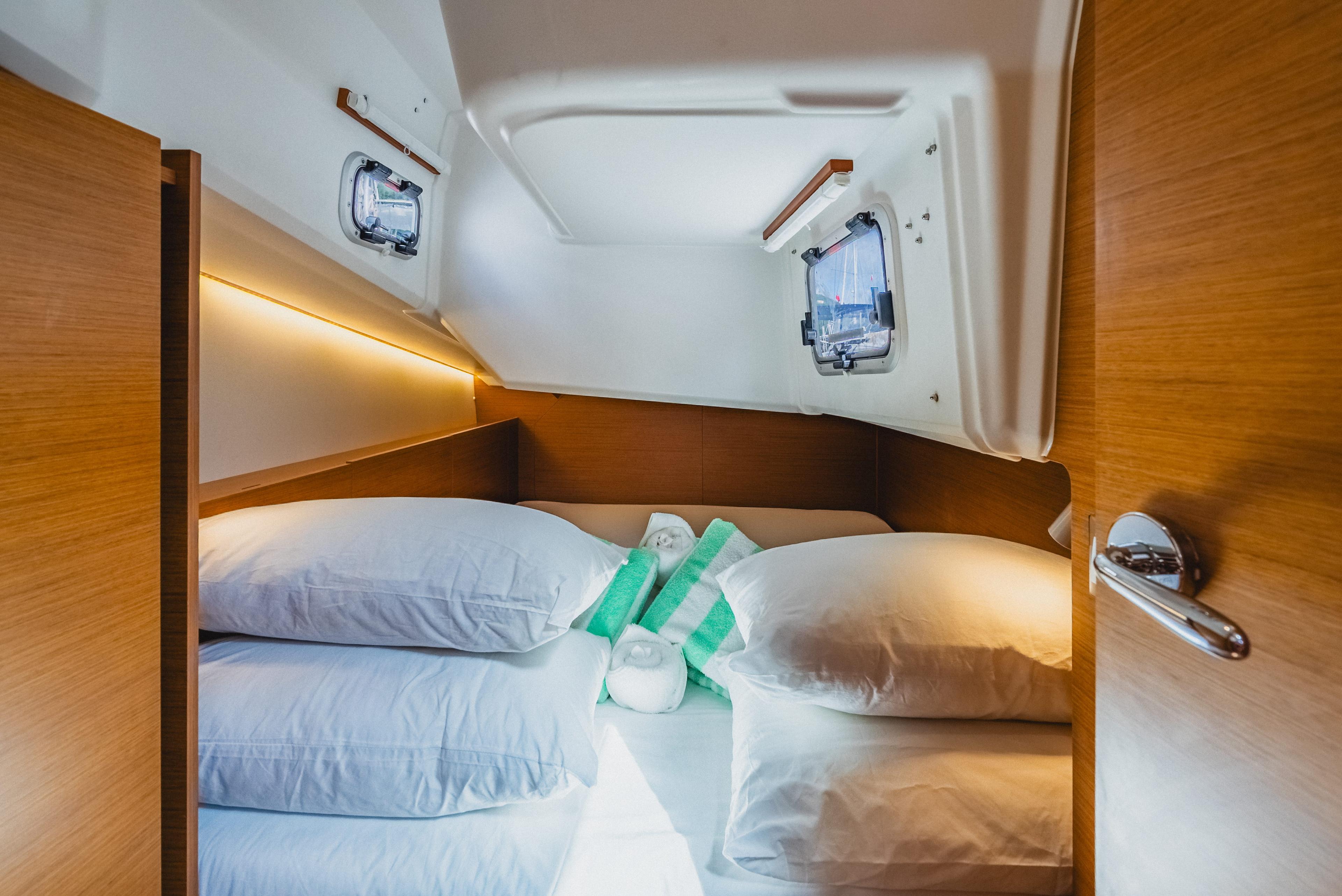 Sun Odyssey 380 - 3 cab., picture 25