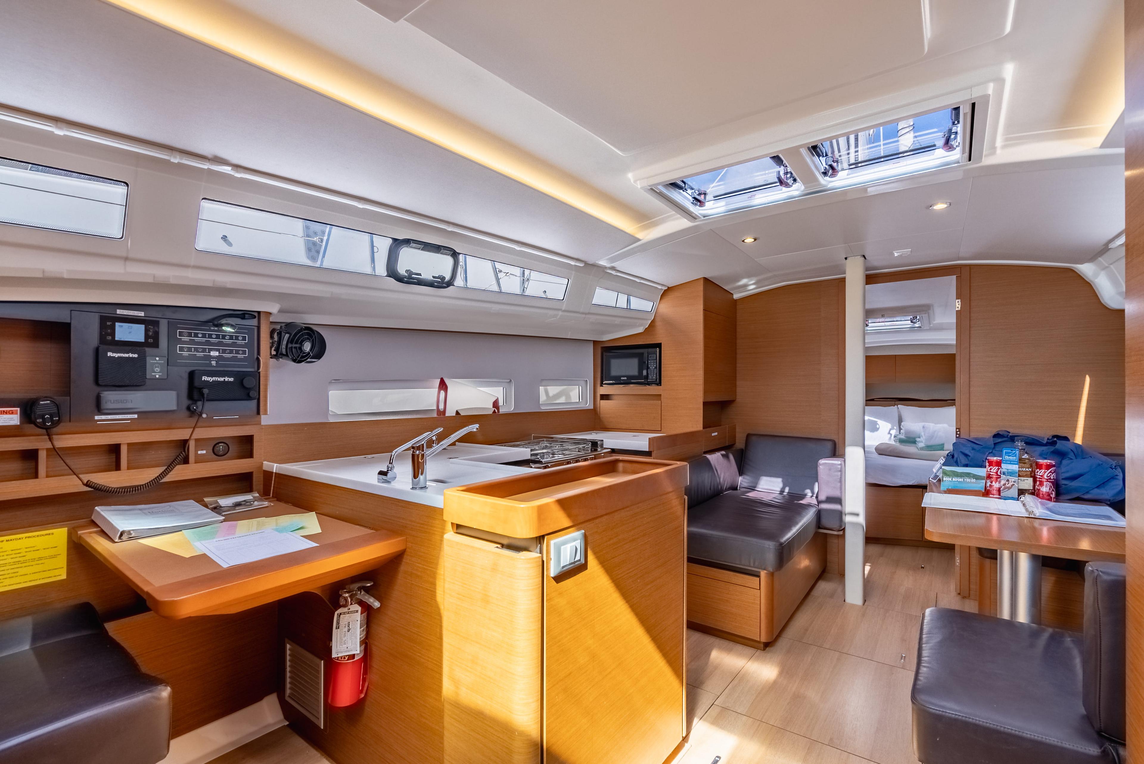 Sun Odyssey 410 - 3 cab., picture 17