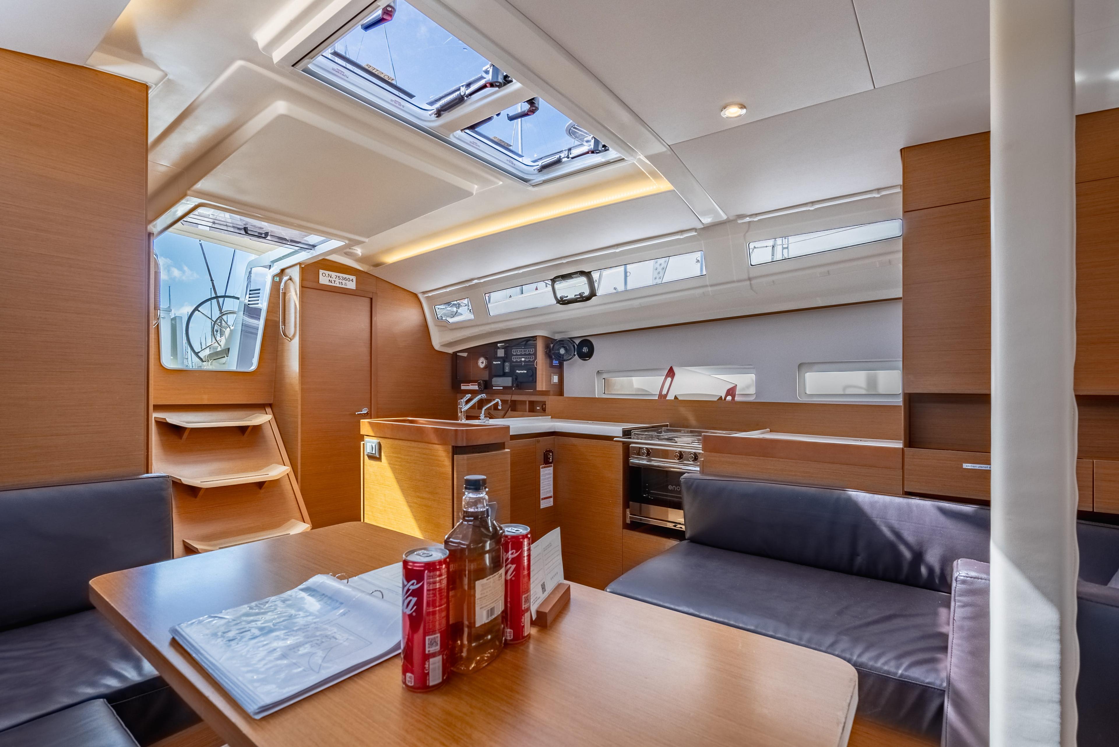 Sun Odyssey 410 - 3 cab., picture 18