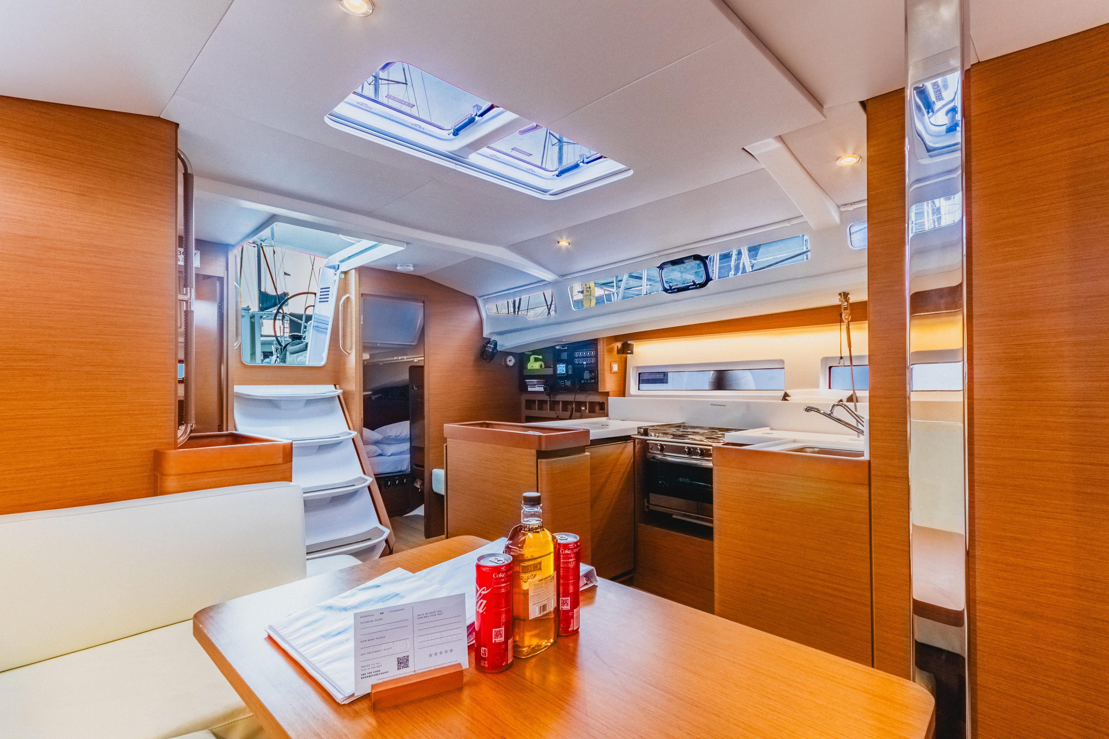 Sun Odyssey 440 - 3 cab., picture 18