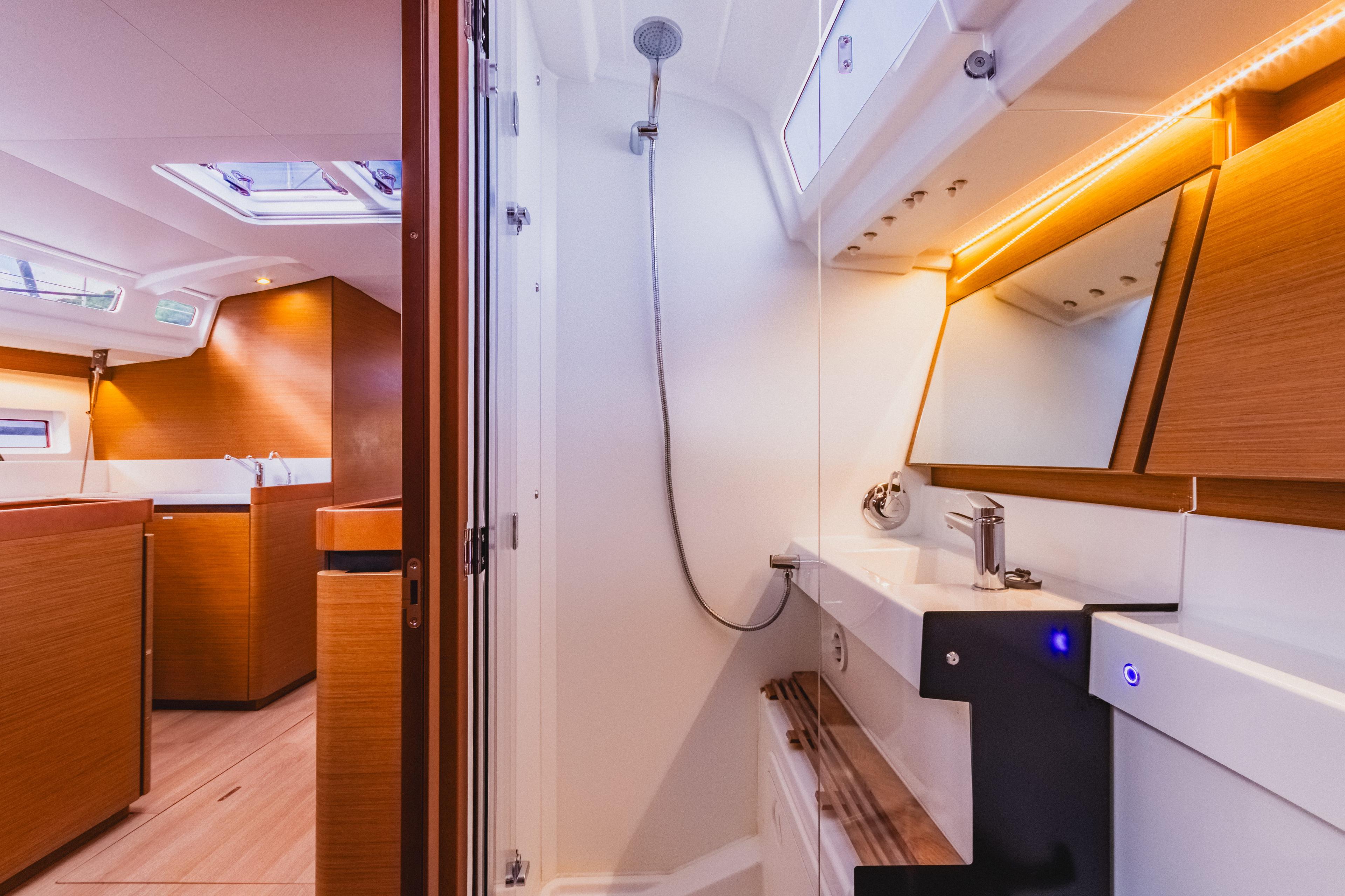 Sun Odyssey 440 - 3 cab., picture 27