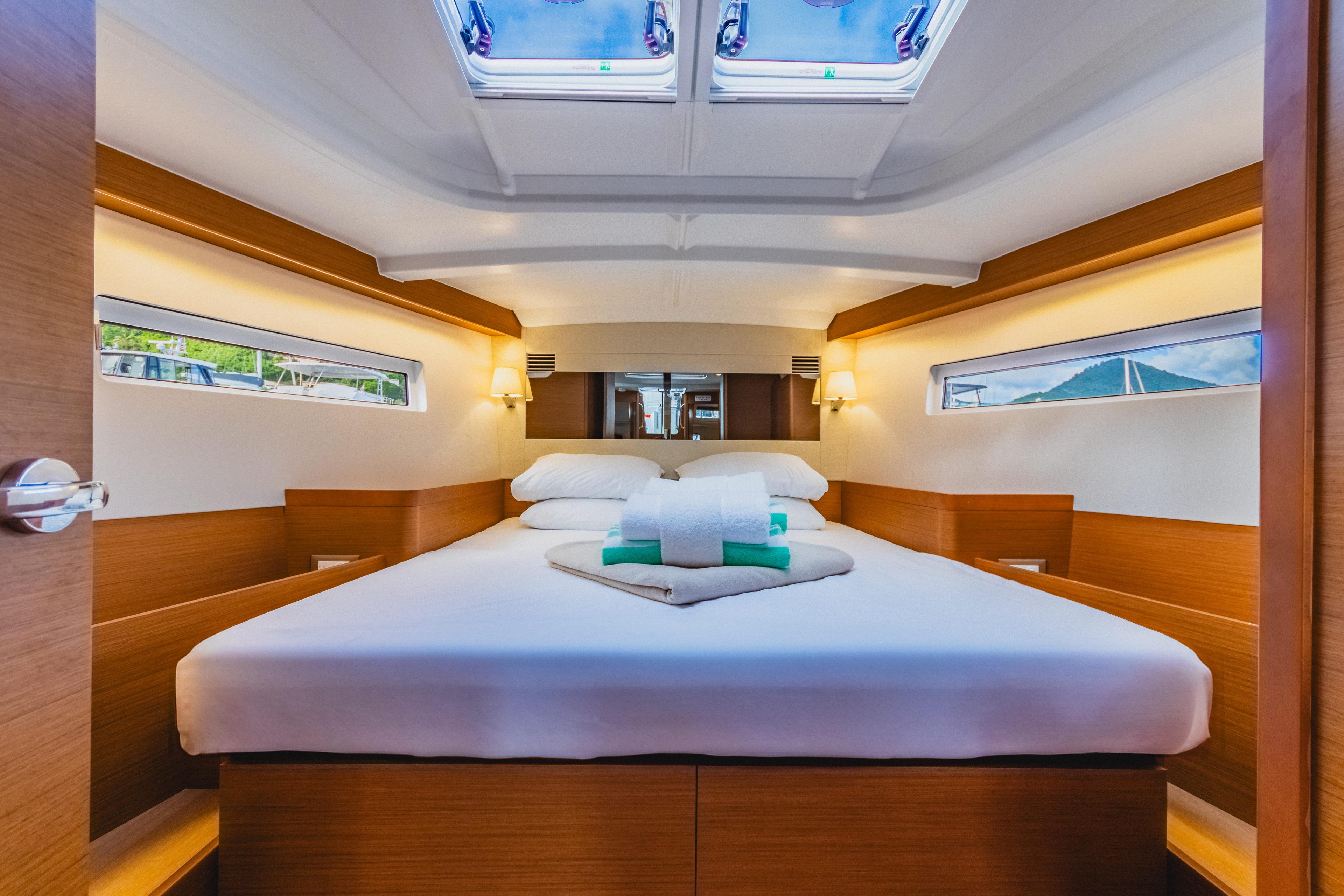 Sun Odyssey 440 - 3 cab., picture 23