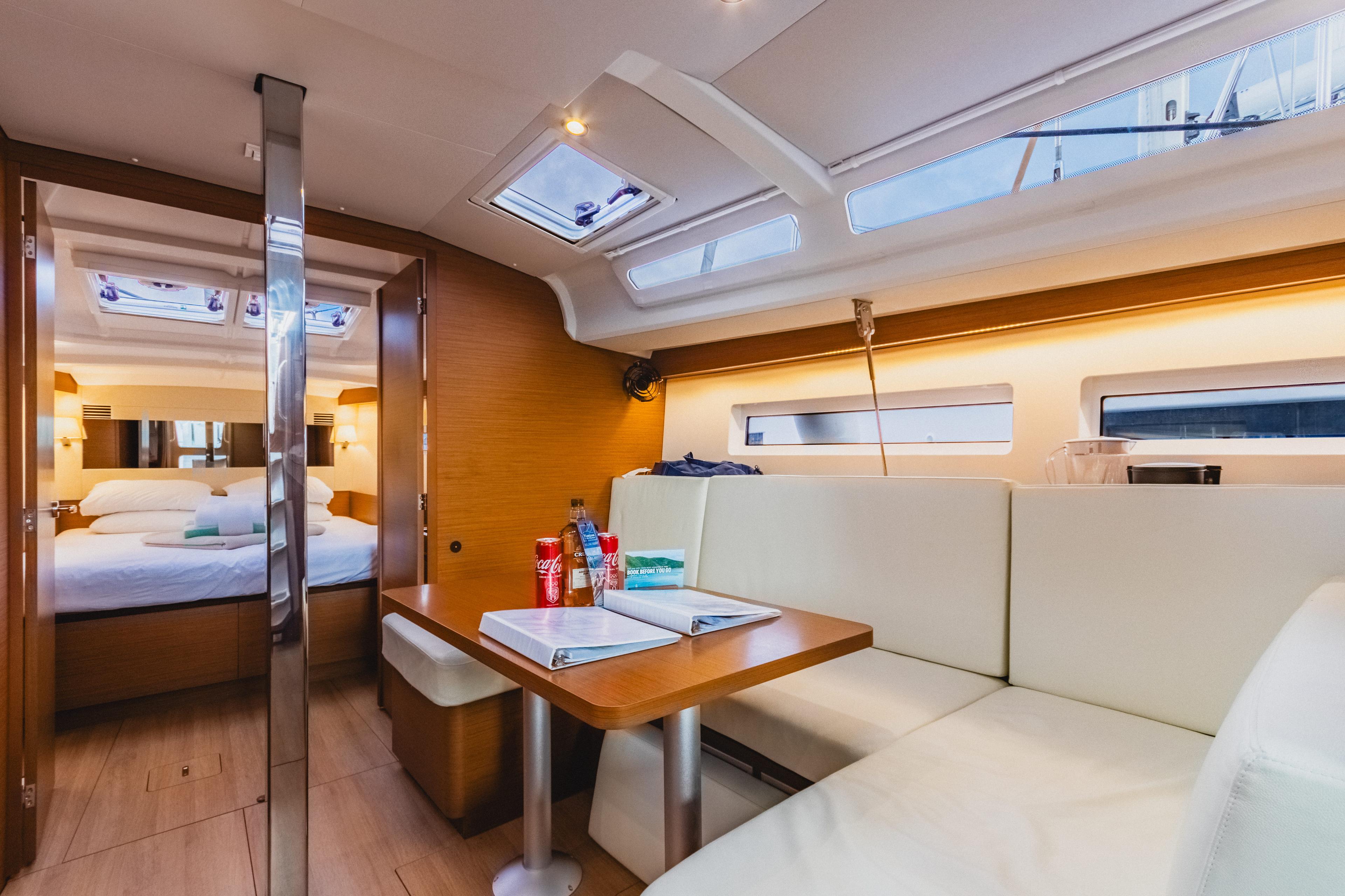 Sun Odyssey 440 - 3 cab., picture 19