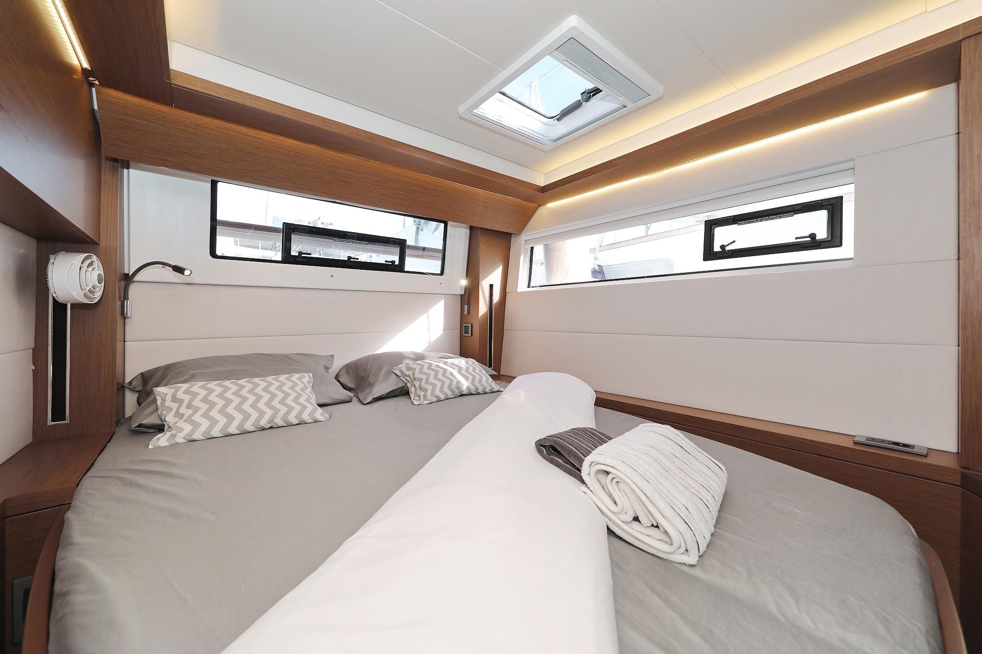 Lagoon 50, picture 4