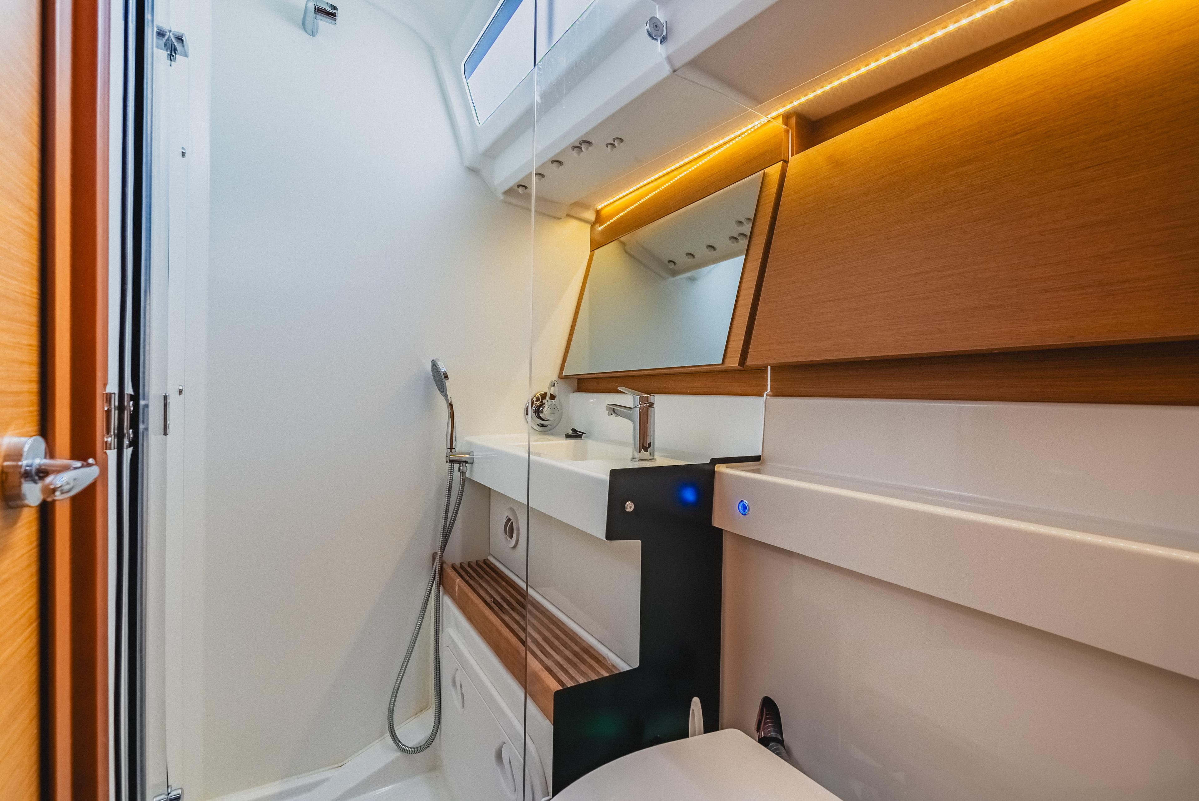 Sun Odyssey 440 - 3 cab., picture 29