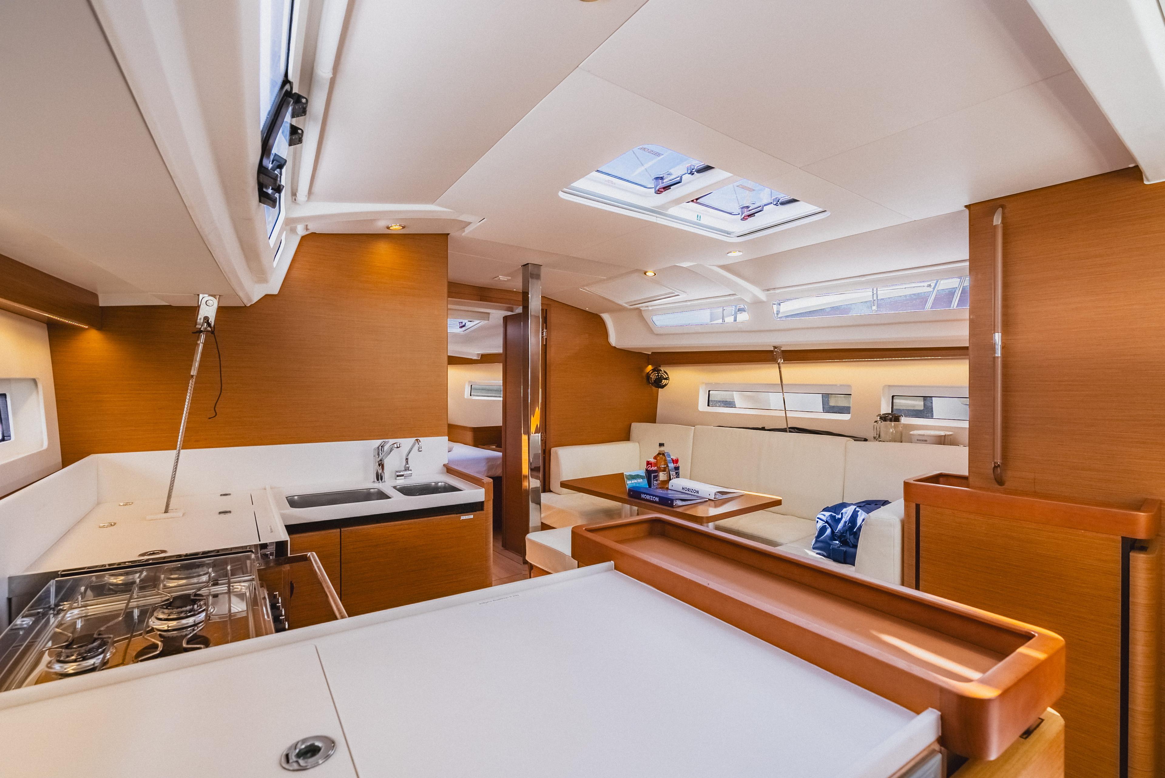 Sun Odyssey 440 - 3 cab., picture 24