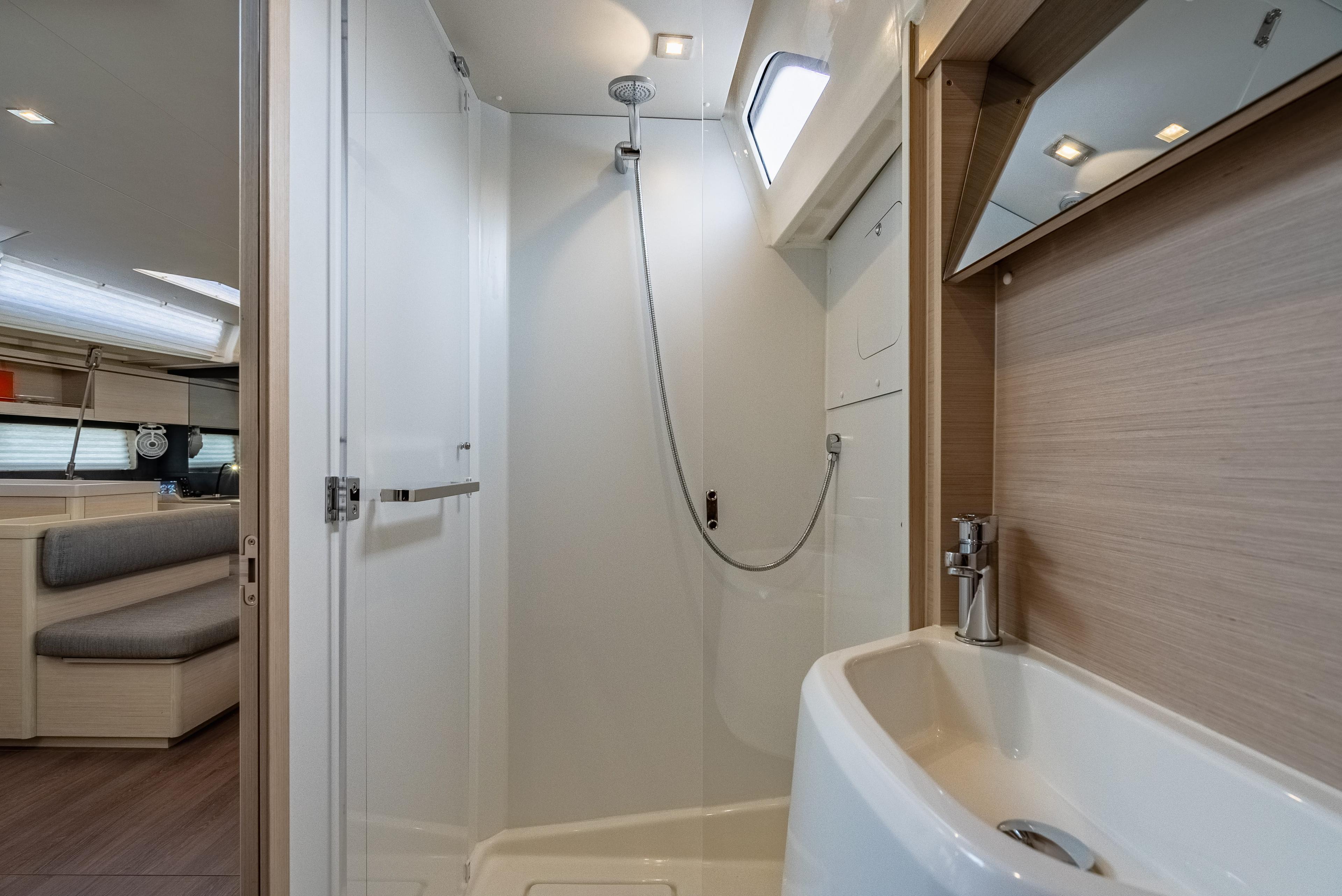 Oceanis 51.1, picture 30