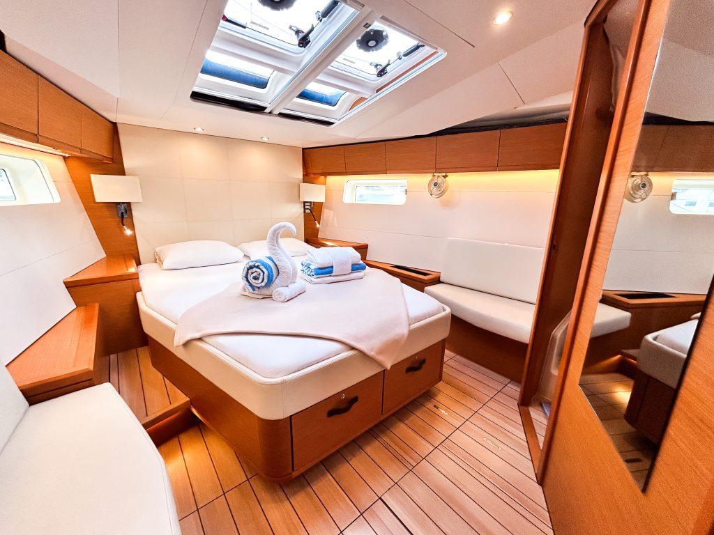 Jeanneau 54 - 3 cab. - Paradise Found, picture 21