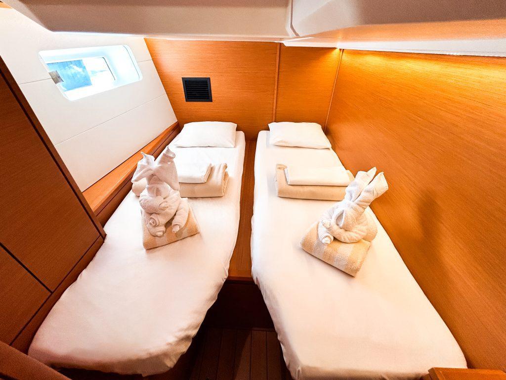 Jeanneau 54 - 3 cab. - Paradise Found, picture 23