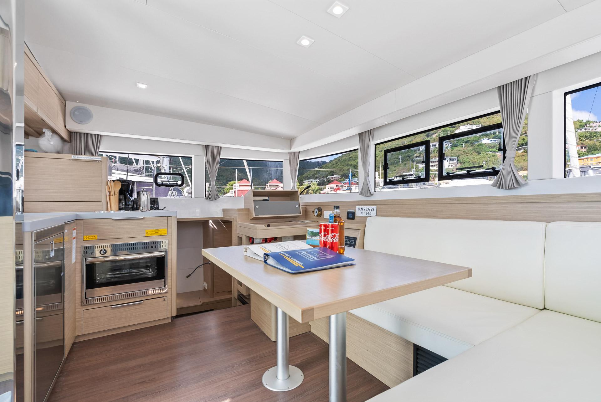 Lagoon 40 OW - 3 + 1 cab., picture 15