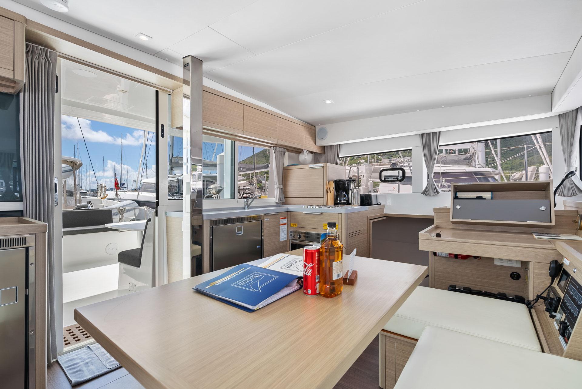 Lagoon 40 OW - 3 + 1 cab., picture 17