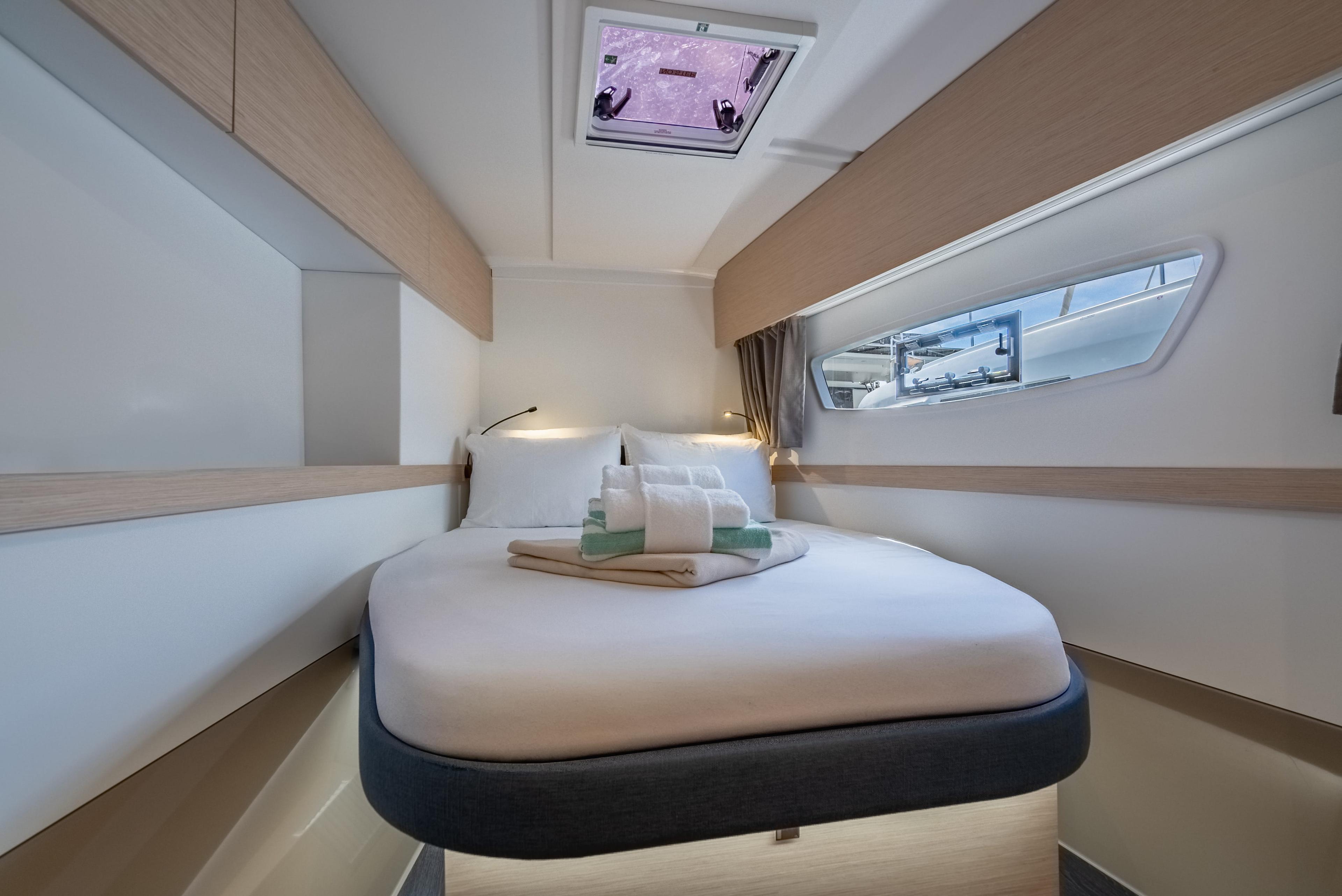 Fountaine Pajot Astrea 42 - 4 + 1 cab., picture 27